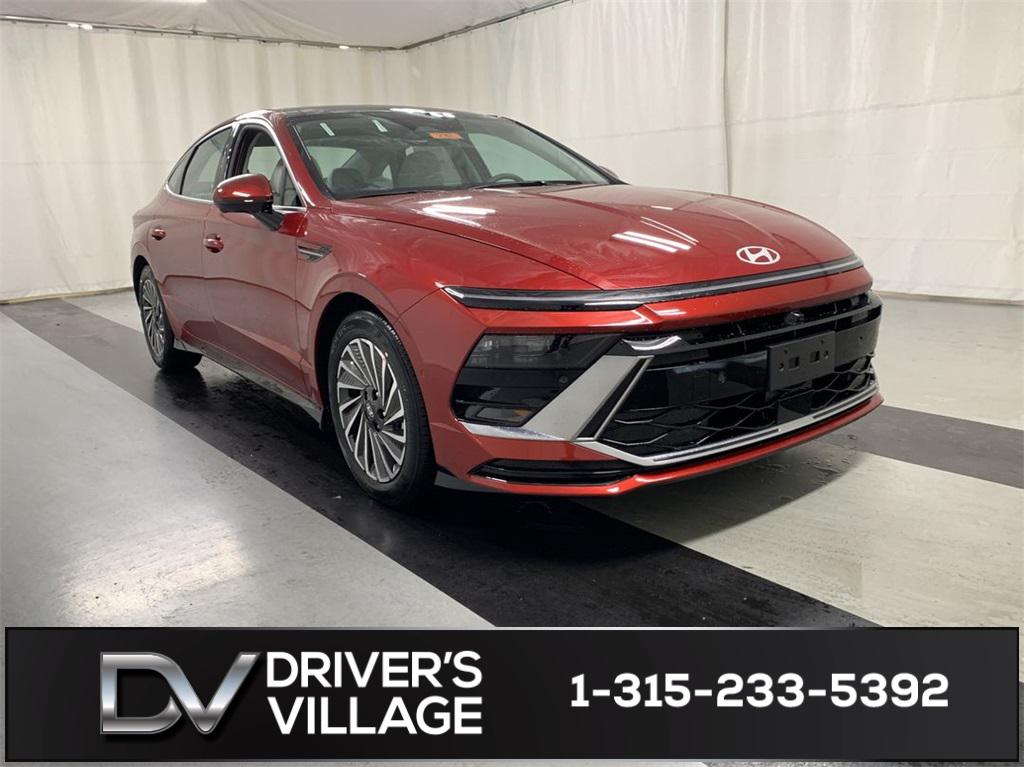 2025 Hyundai Sonata Hybrid Sedan 