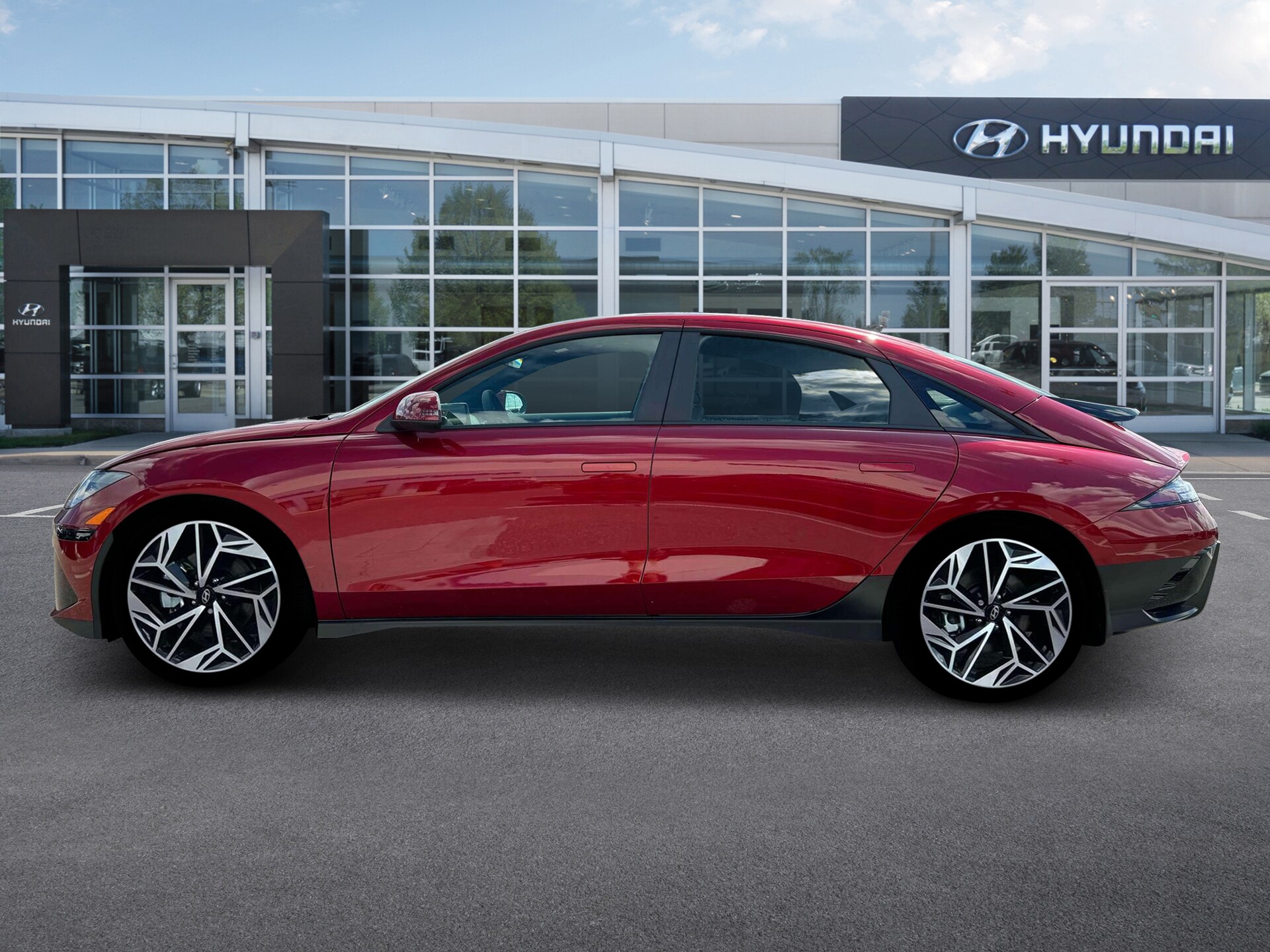 2025 Hyundai Ioniq 6 SEL photo 3