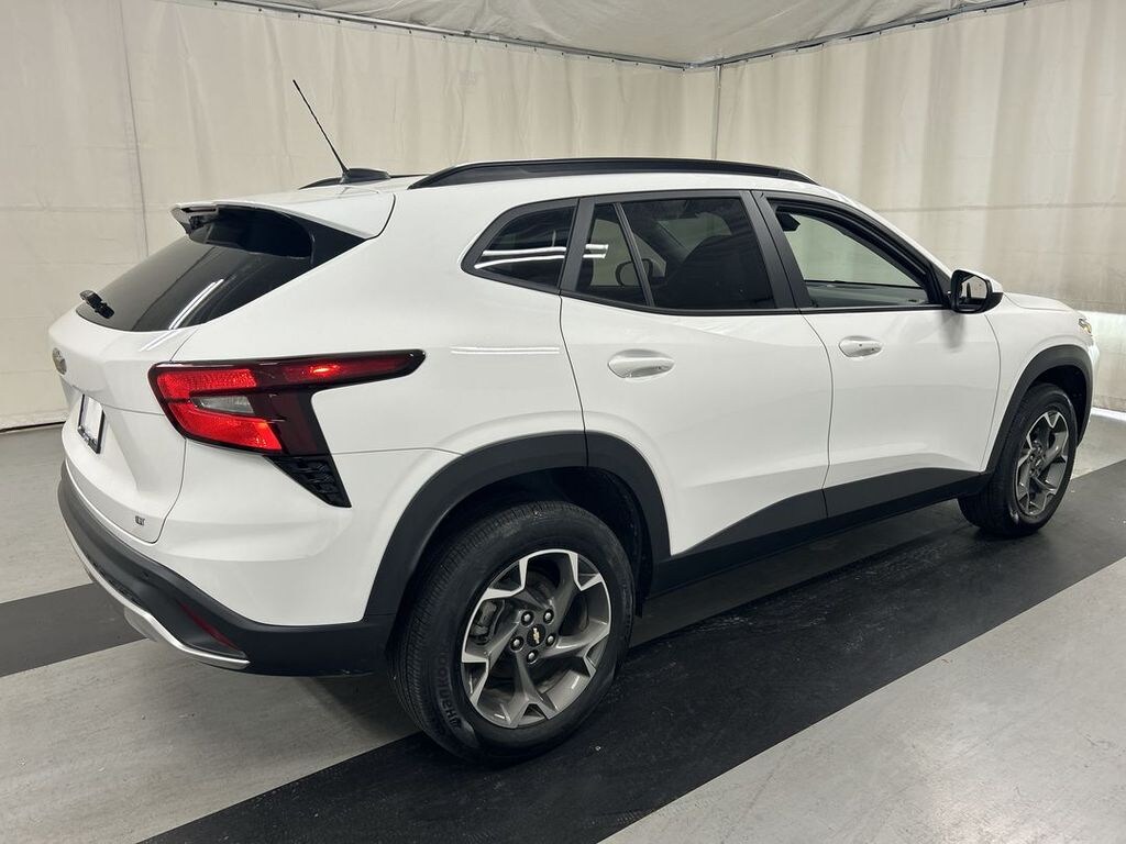 Used 2024 Chevrolet Trax LT SUV