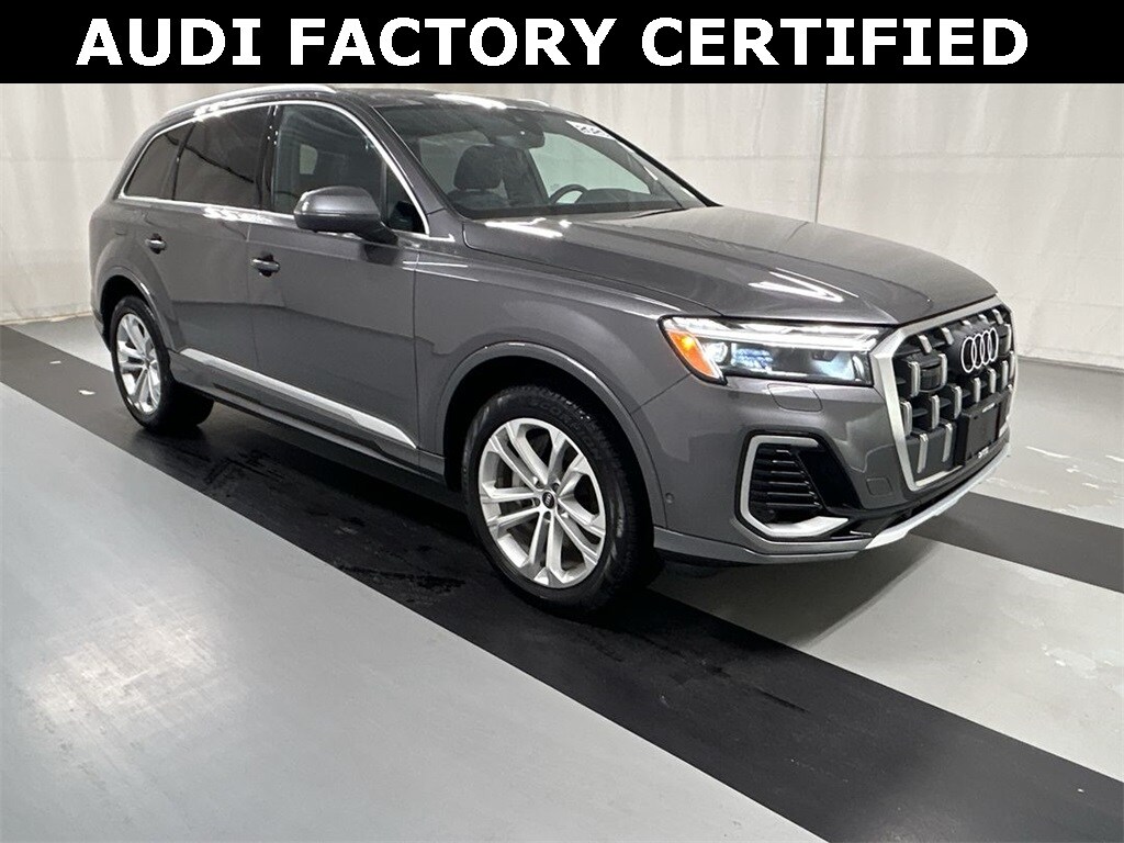 Used 2025 Audi Q7 55 Premium SUV
