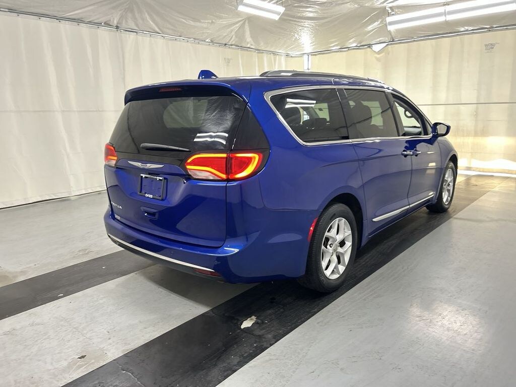 Used 2020 Chrysler Pacifica Touring L Van Passenger Van