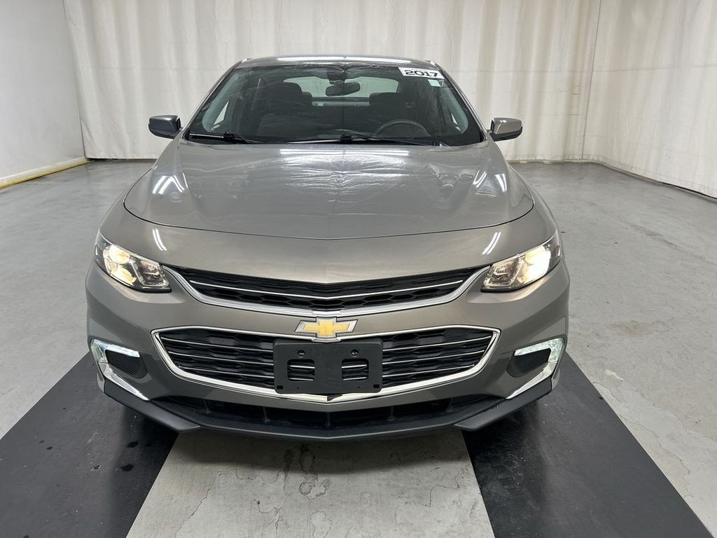 Used 2017 Chevrolet Malibu LT w/1LT Sedan