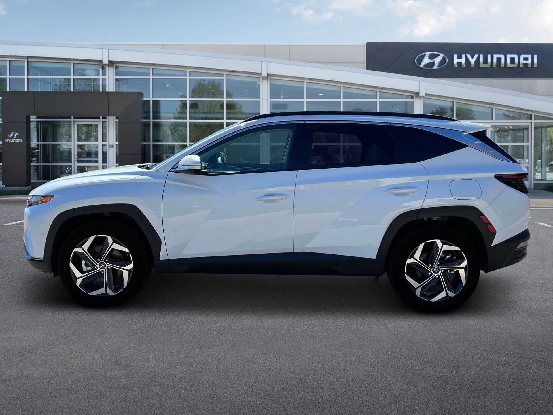 2024 Hyundai Tucson Plug-in Hybrid Limited photo 3