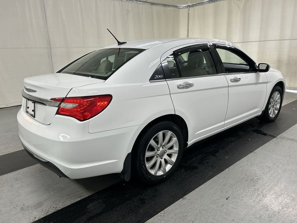 Used 2013 Chrysler 200 Limited Sedan