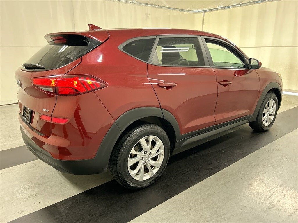 2019 Hyundai Tucson SE photo 2