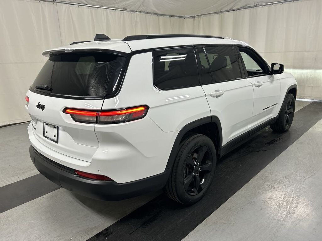 Used 2021 Jeep Grand Cherokee L Laredo SUV