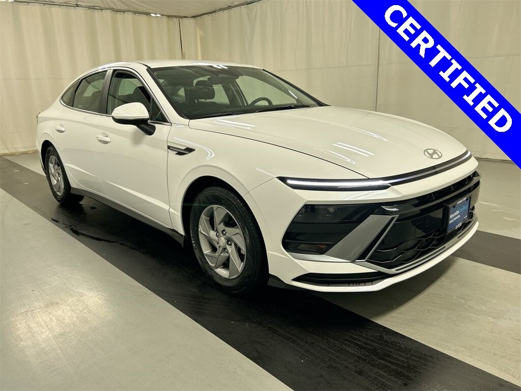 Certified 2025 Hyundai Sonata SE Sedan