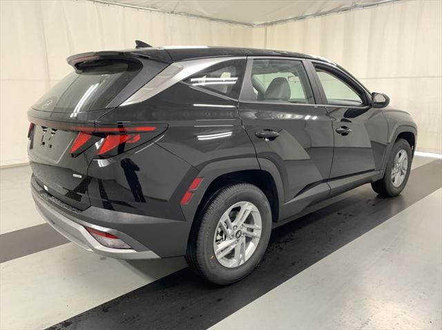 2025 Hyundai Tucson SE photo 2