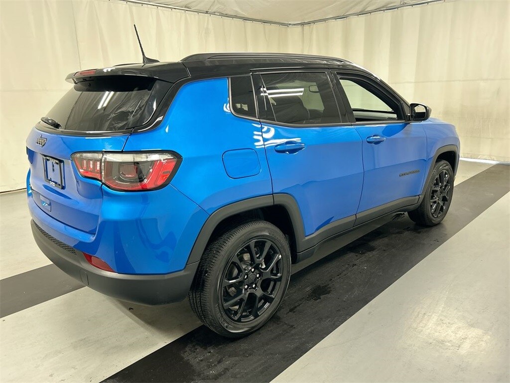 Used 2024 Jeep Compass Latitude SUV