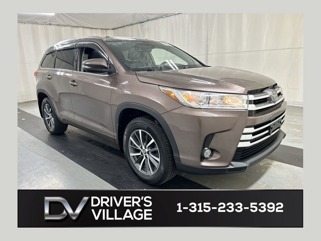 Used 2018 Toyota Highlander XLE V6 SUV