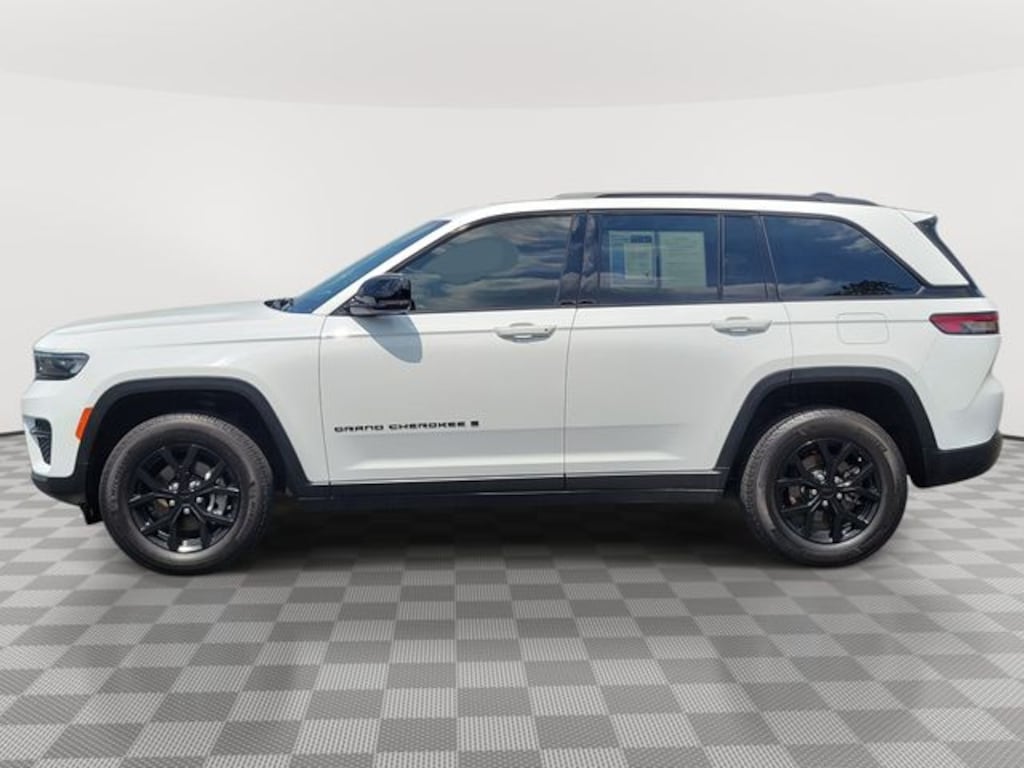 Used 2024 Jeep Grand Cherokee Altitude X SUV