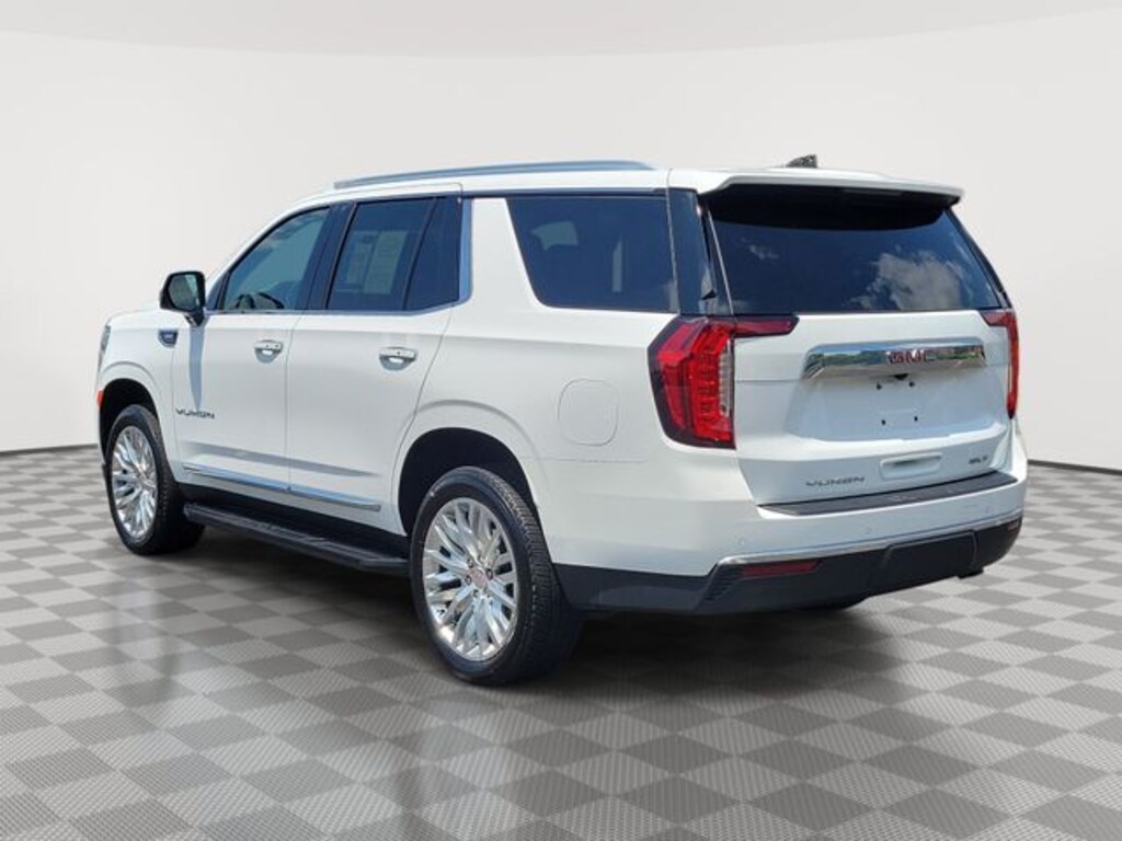 Used 2023 GMC Yukon SLT SUV