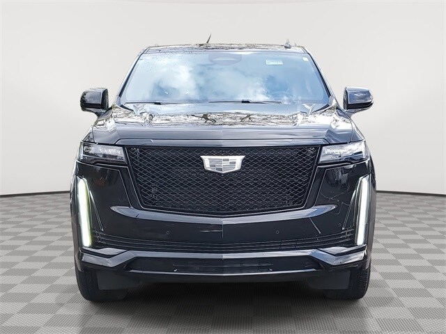 2024 Cadillac Escalade Sport photo 2