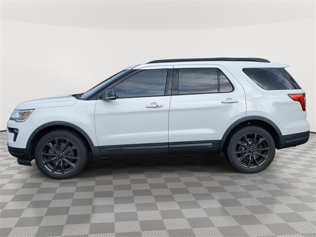 2018 Ford Explorer XLT photo 2