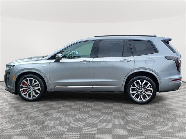 2024 Cadillac XT6 Sport photo 3