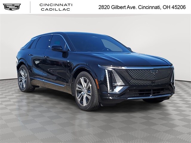 2024 Cadillac Lyriq Luxury photo 2
