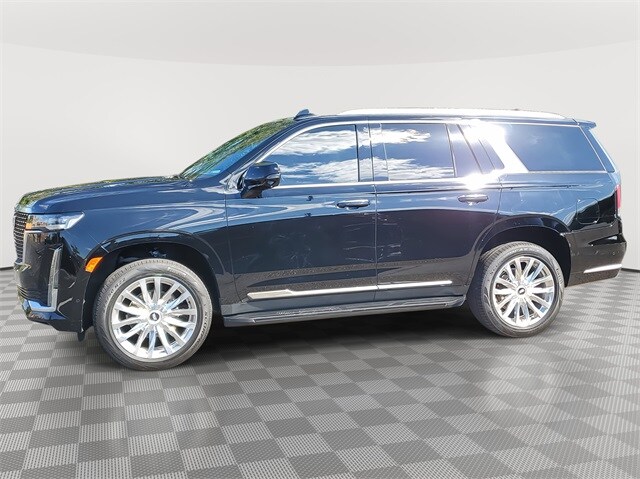 2023 Cadillac Escalade Premium Luxury photo 3