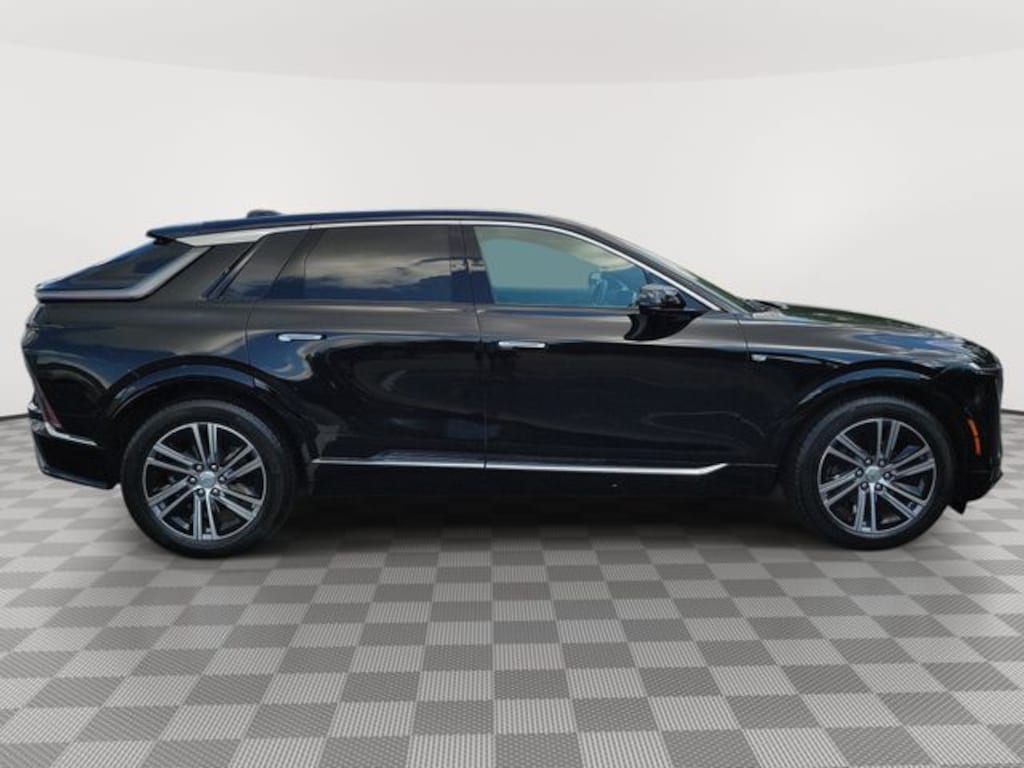 Certified 2024 Cadillac Lyriq Luxury SUV