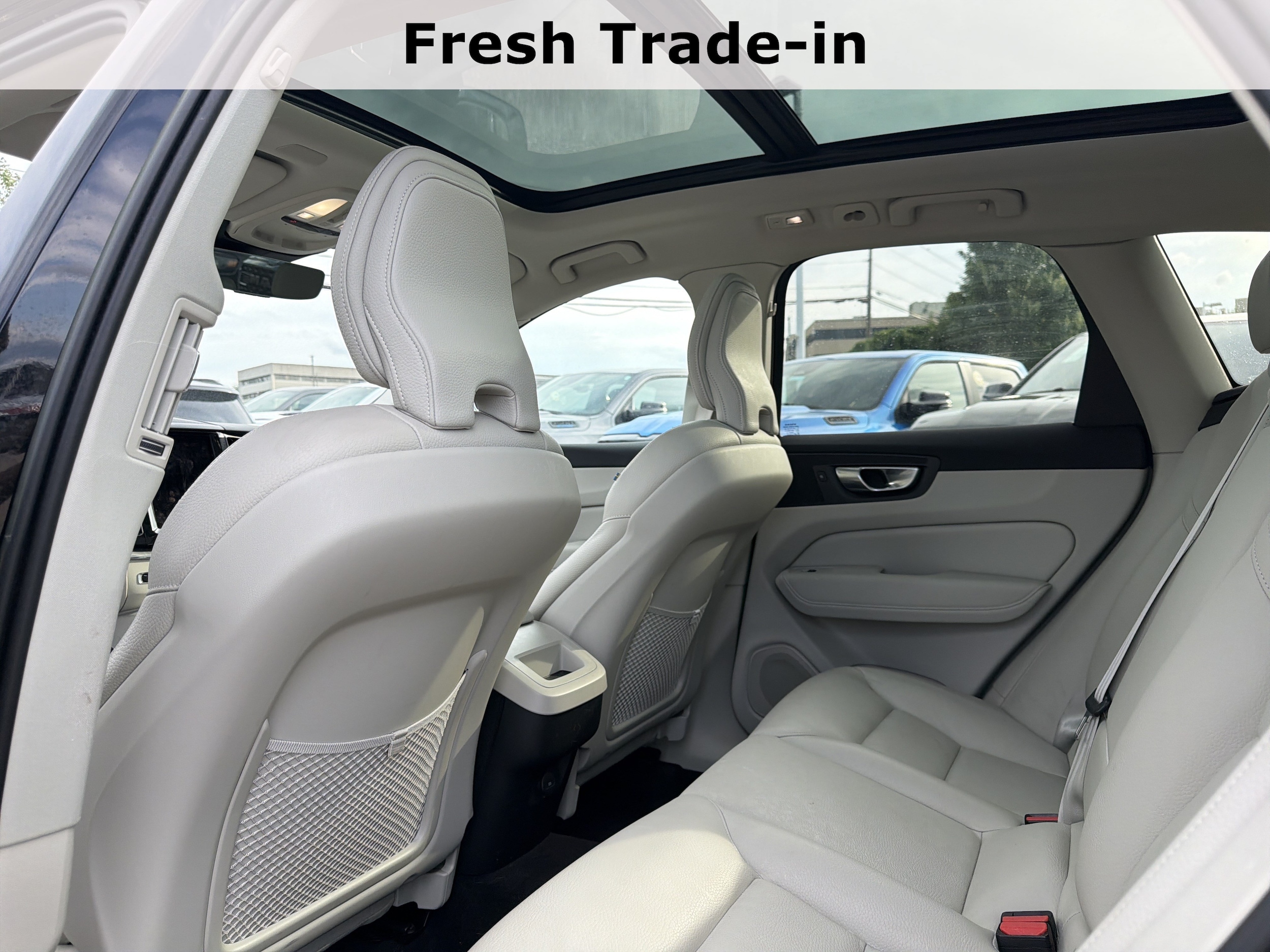 2023 Volvo XC60 Plus - Photo 18