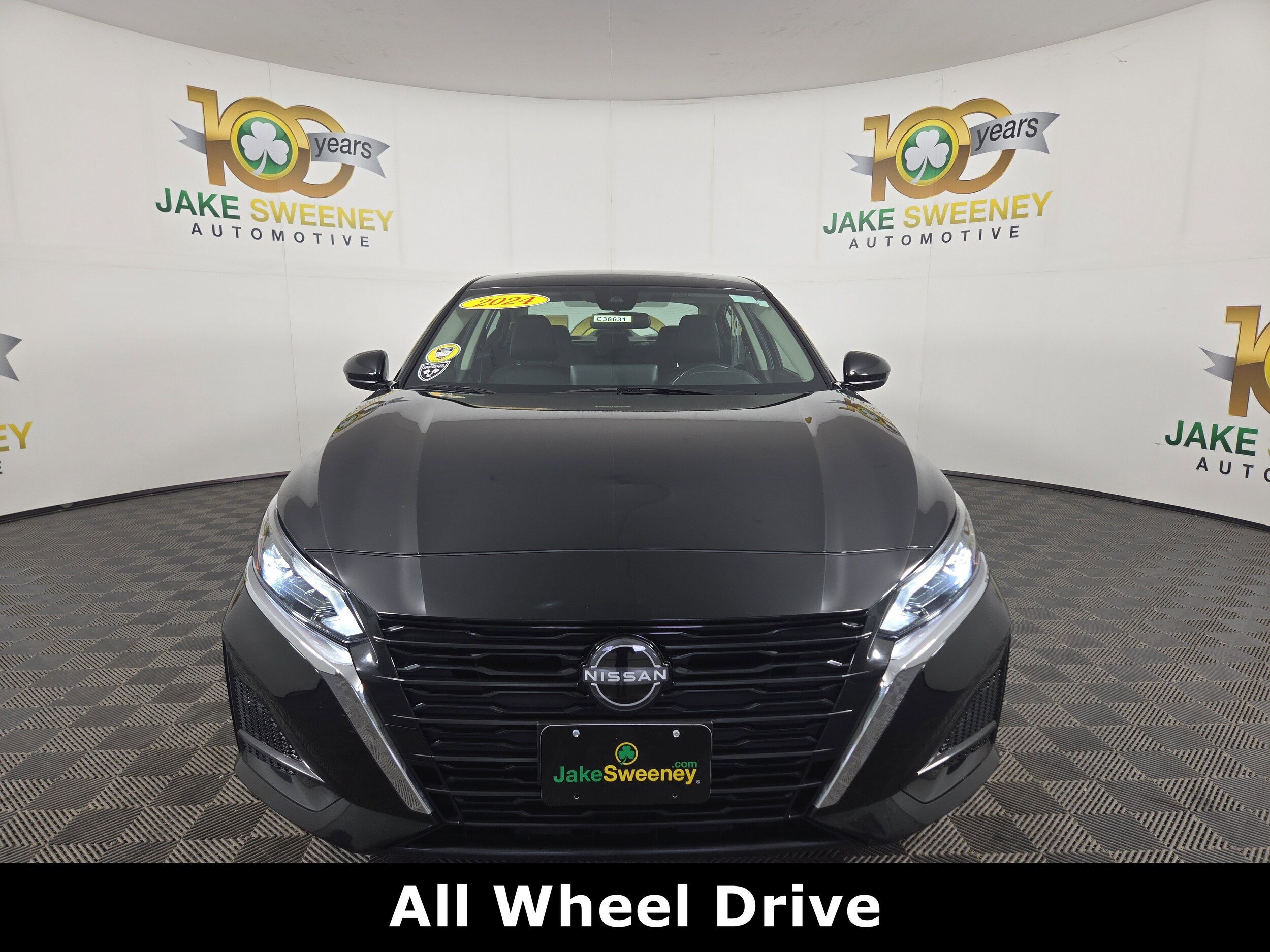 2024 Nissan Altima 2.5 SV photo 2