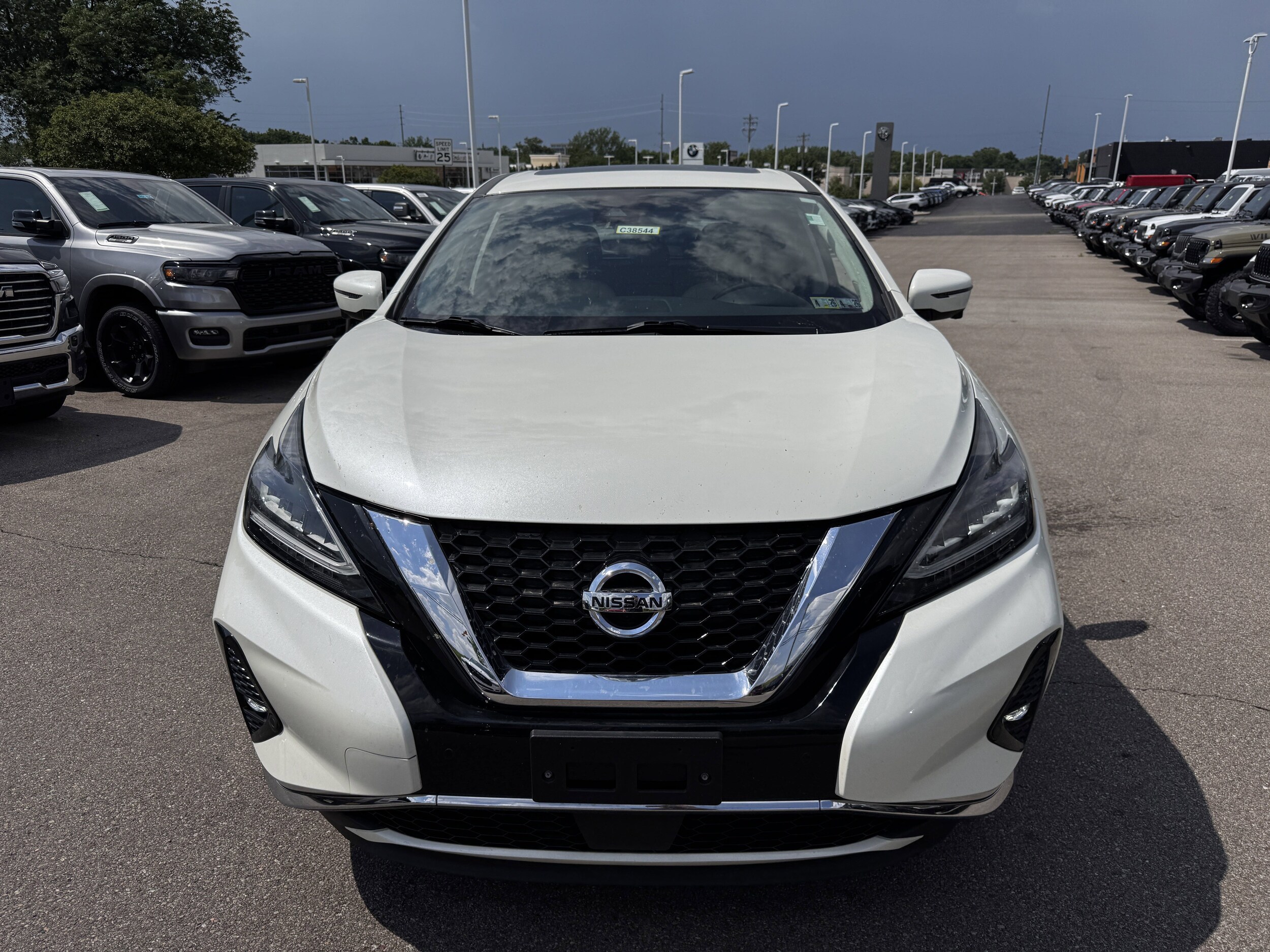 2022 Nissan Murano SL photo 2