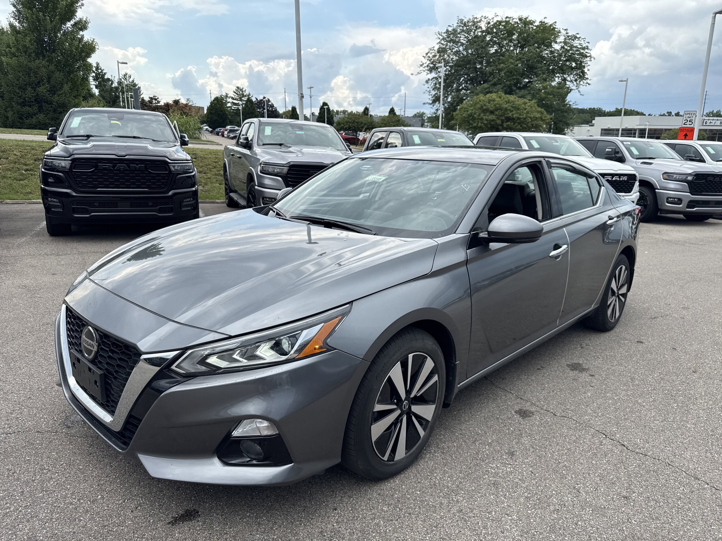 2022 Nissan Altima 2.5 SL photo 2