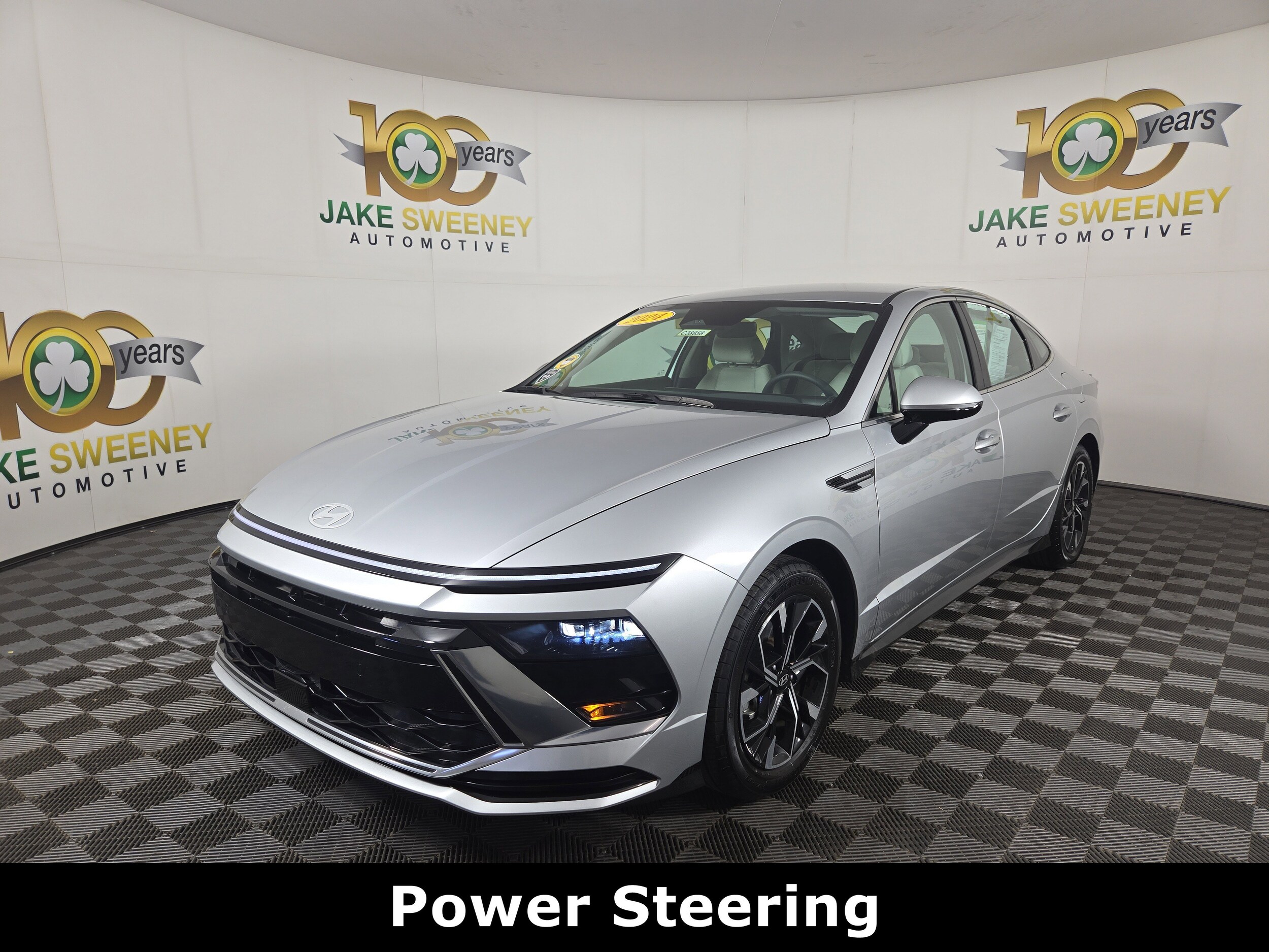 2024 Hyundai Sonata SEL photo 2