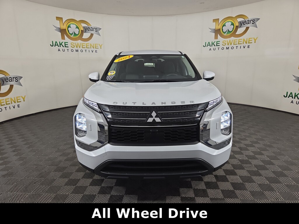 Used 2024 Mitsubishi Outlander ES SUV