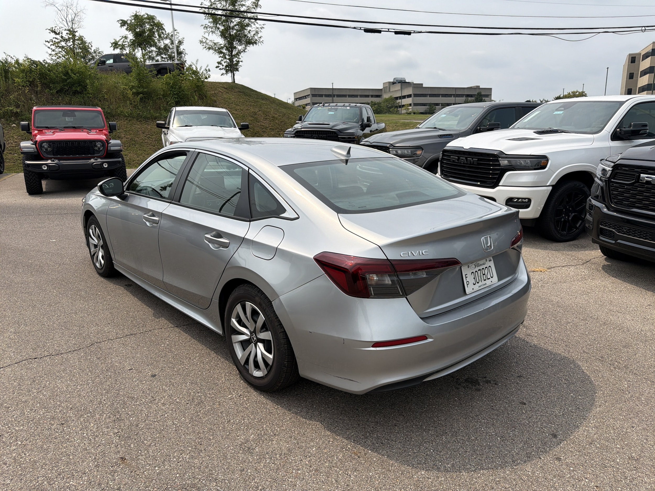 2025 Honda Civic LX - Photo 7