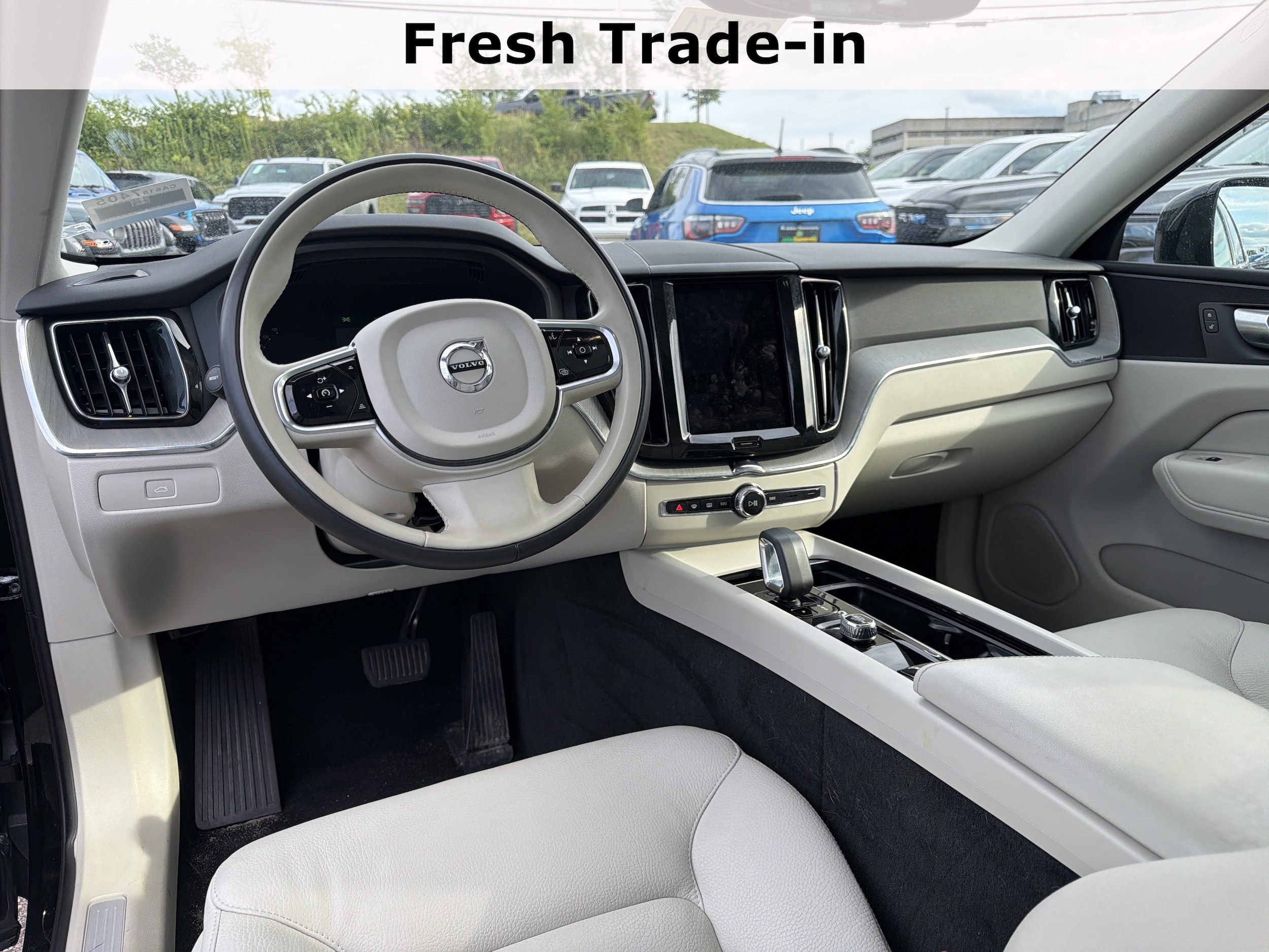 2023 Volvo XC60 Plus - Photo 19
