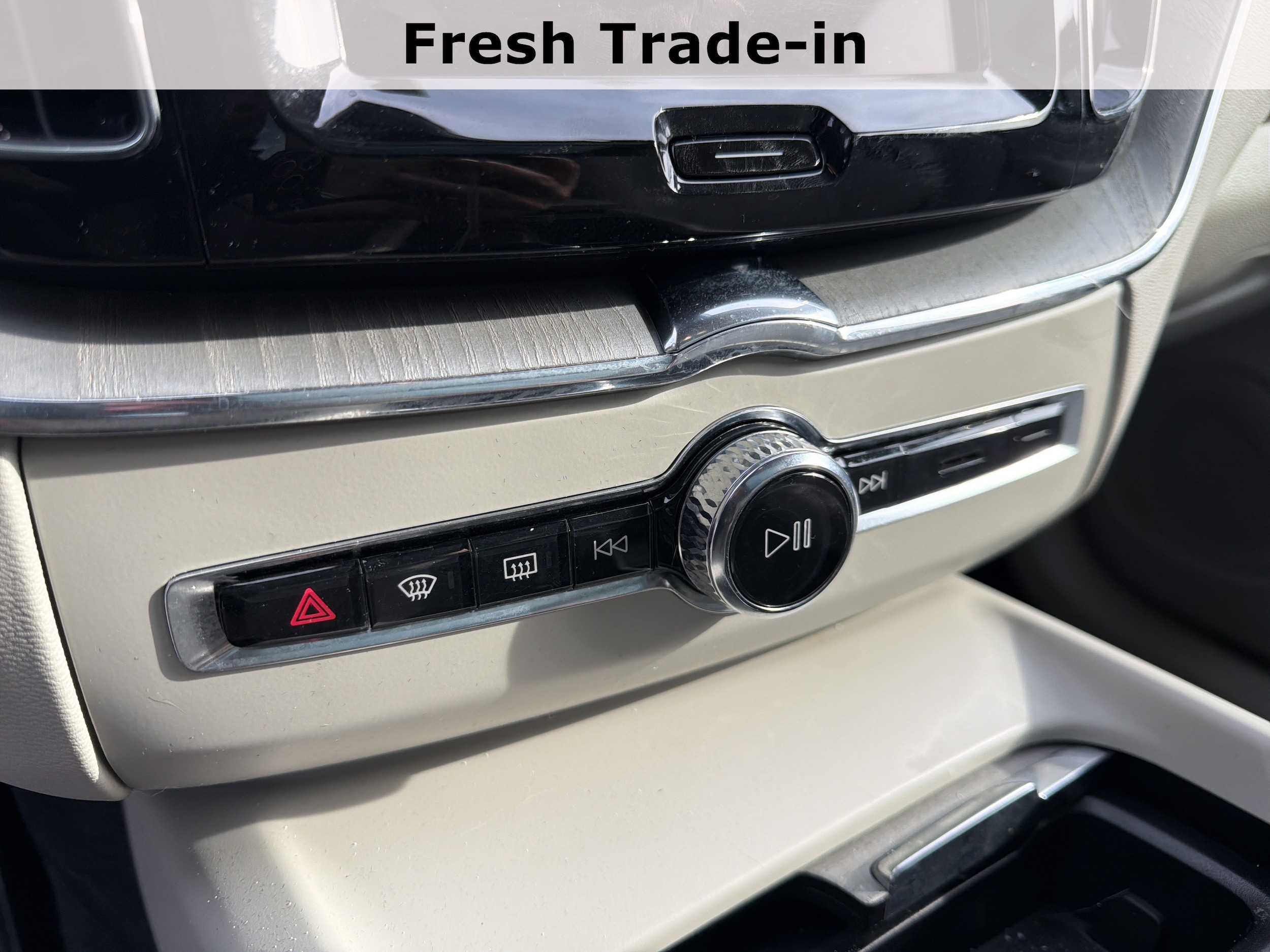 2023 Volvo XC60 Plus - Photo 15