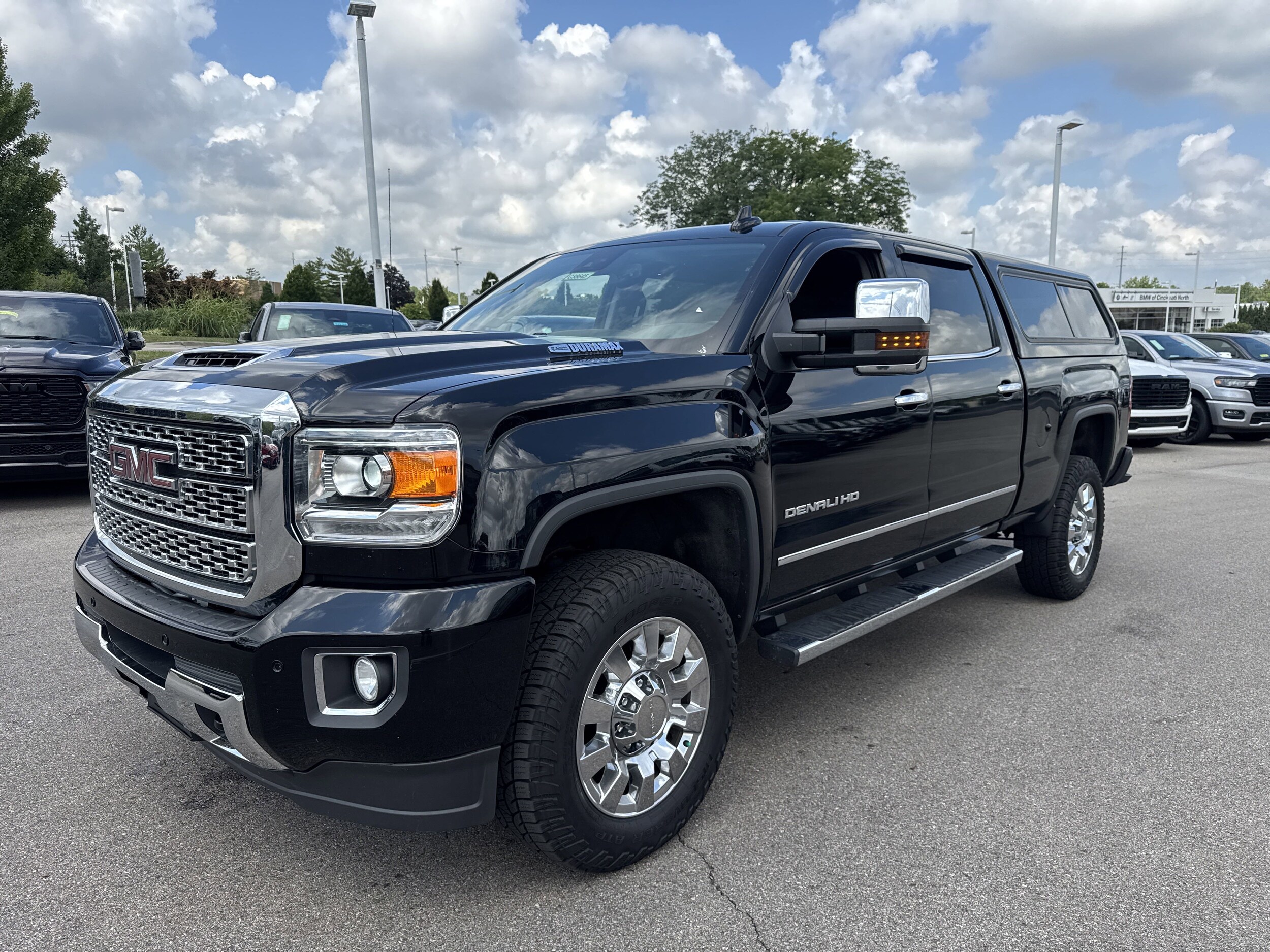 2019 Gmc Sierra HD Denali photo 3