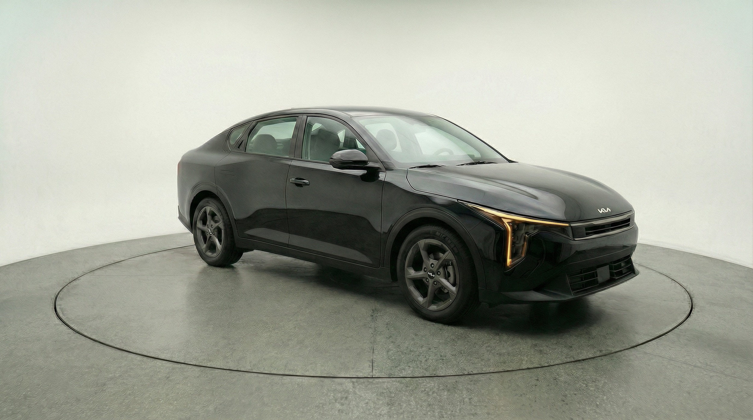 Thumbnail: 2025 Kia K4 - 1