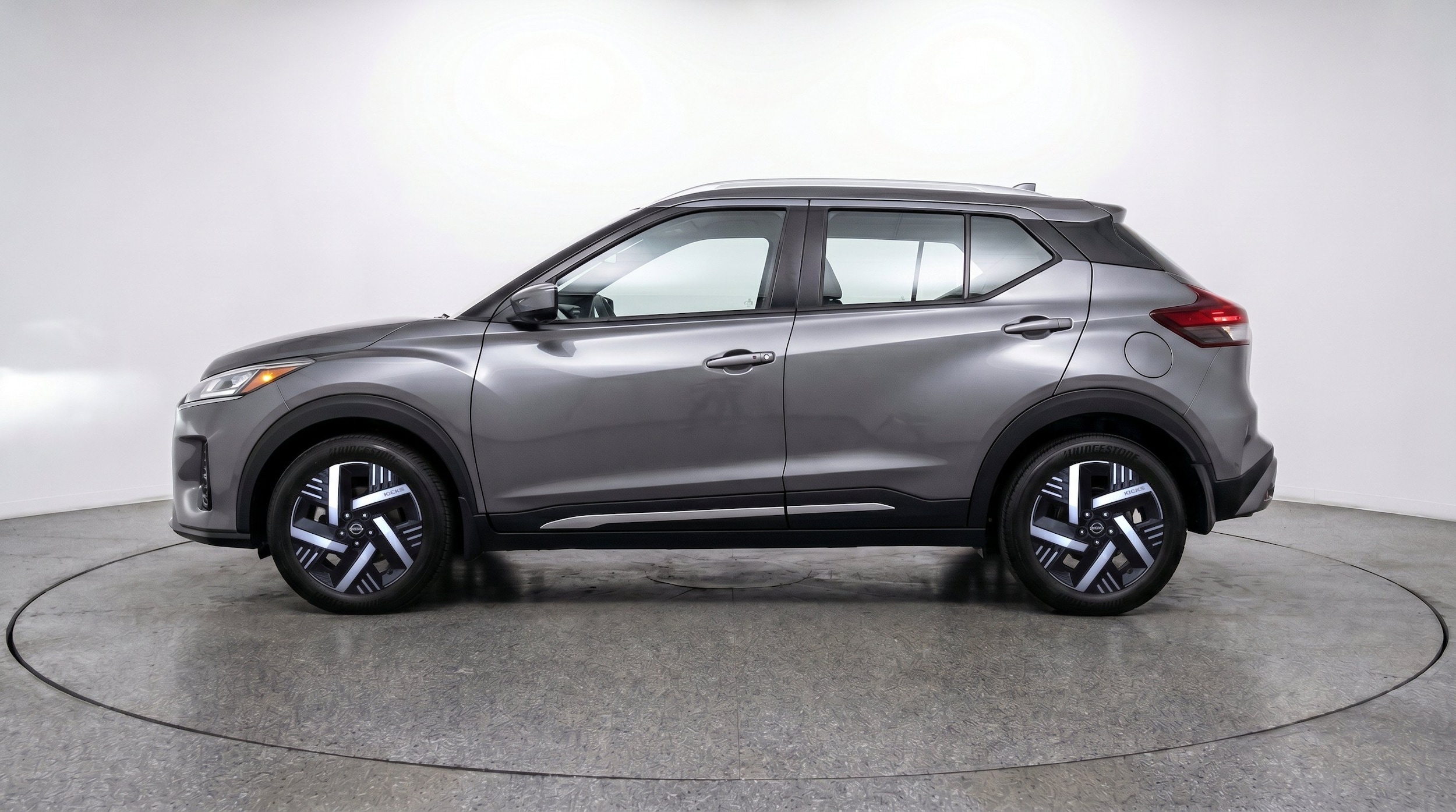 Thumbnail: 2026 Nissan Kicks - 5