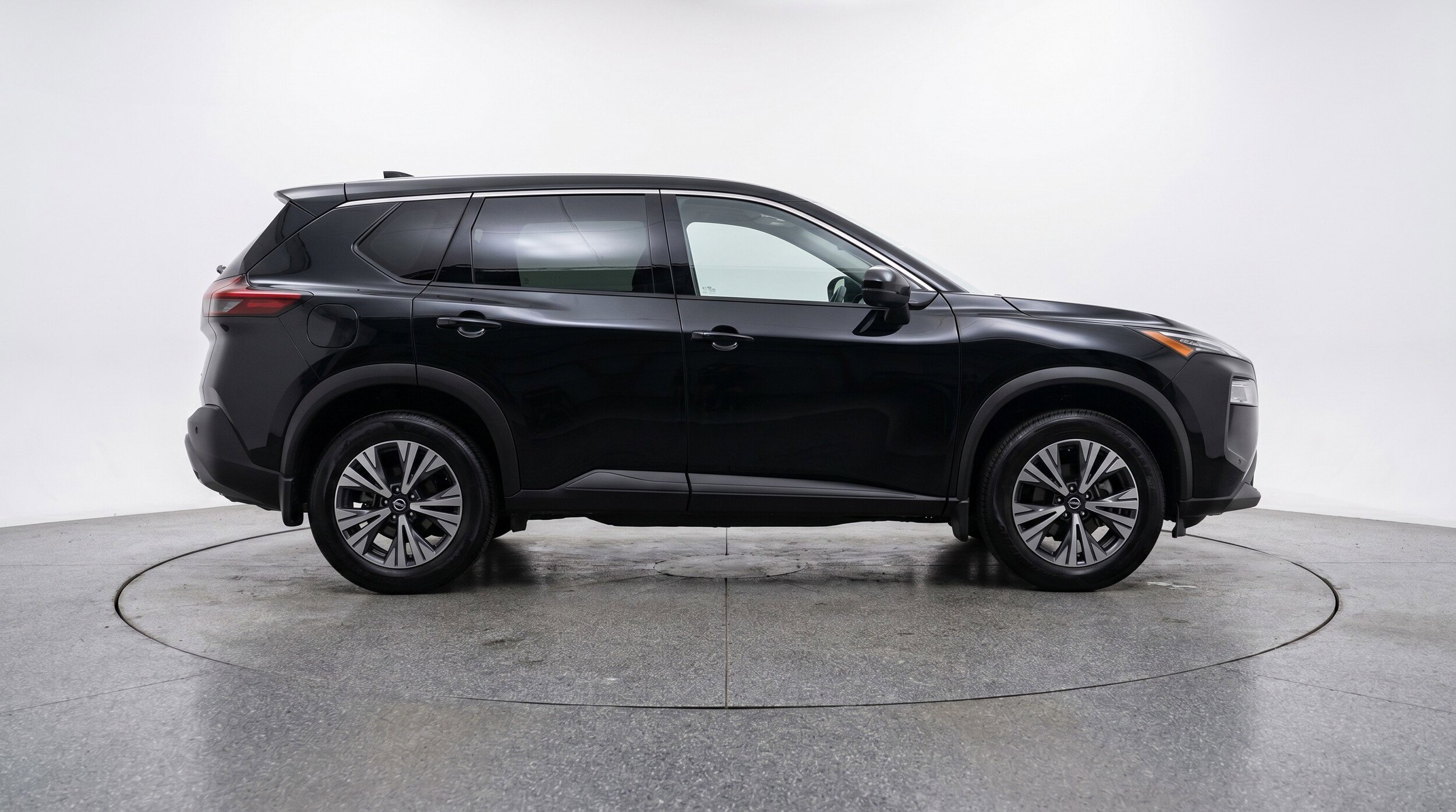 Thumbnail: 2023 Nissan Rogue - 11