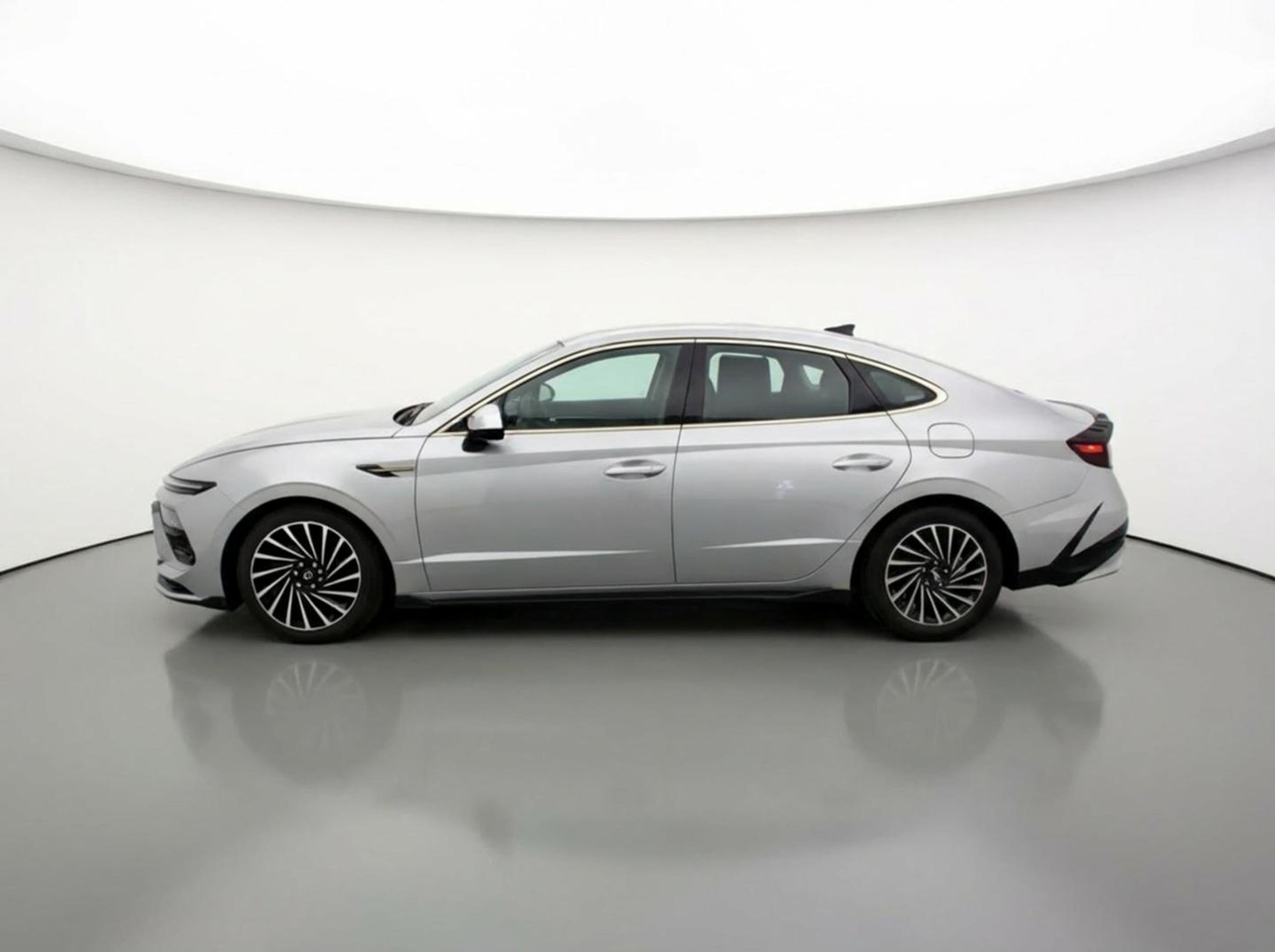 Thumbnail: 2025 Hyundai Sonata - 4