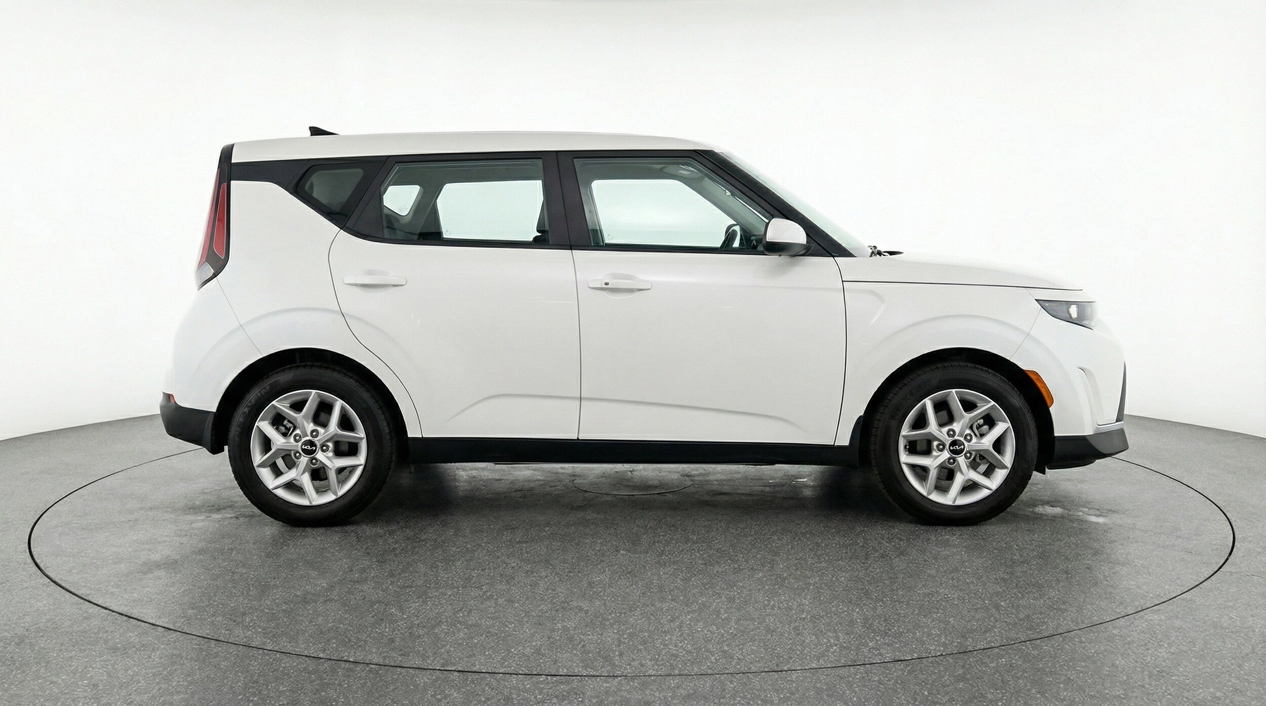 Thumbnail: 2025 Kia Soul - 11