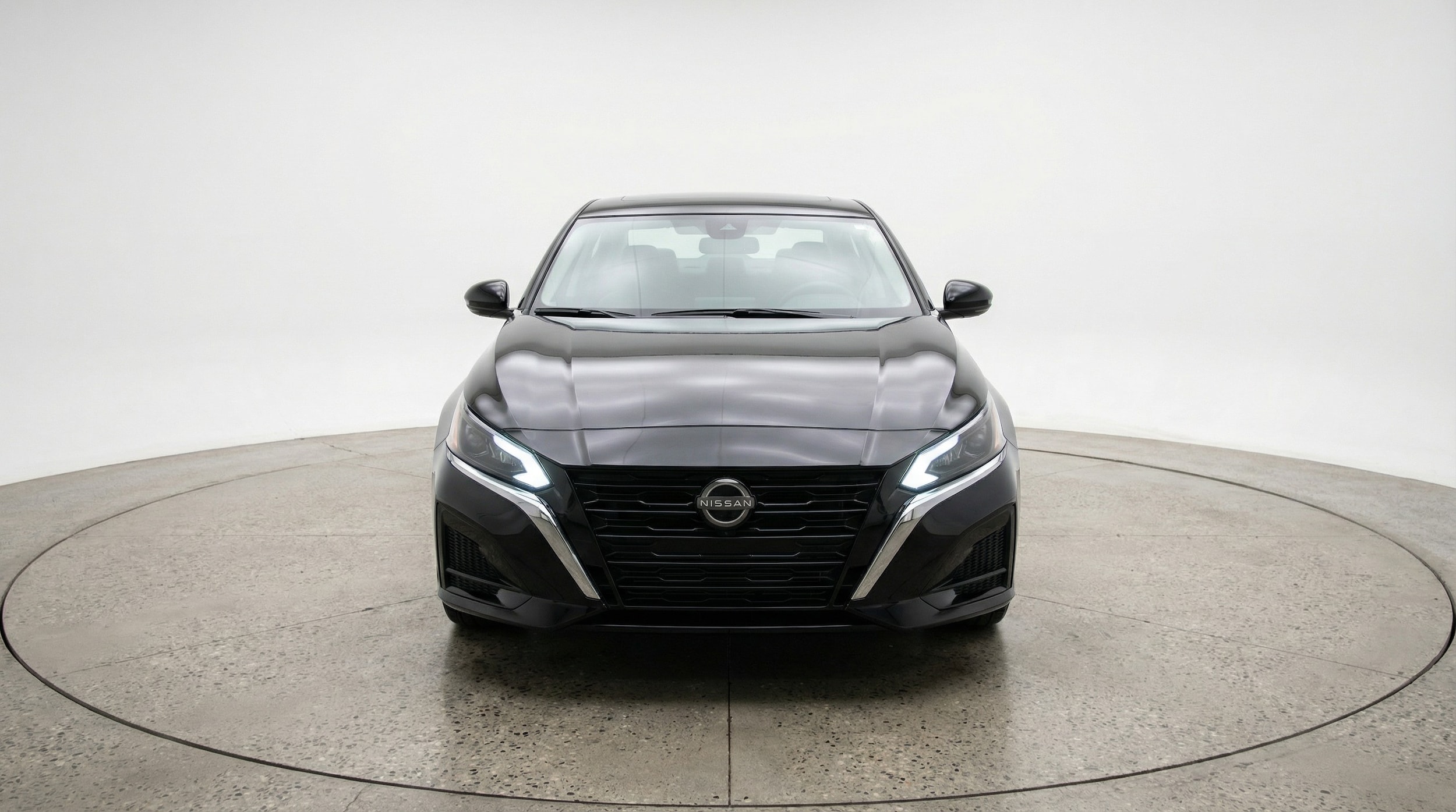 Thumbnail: 2025 Nissan Altima - 2