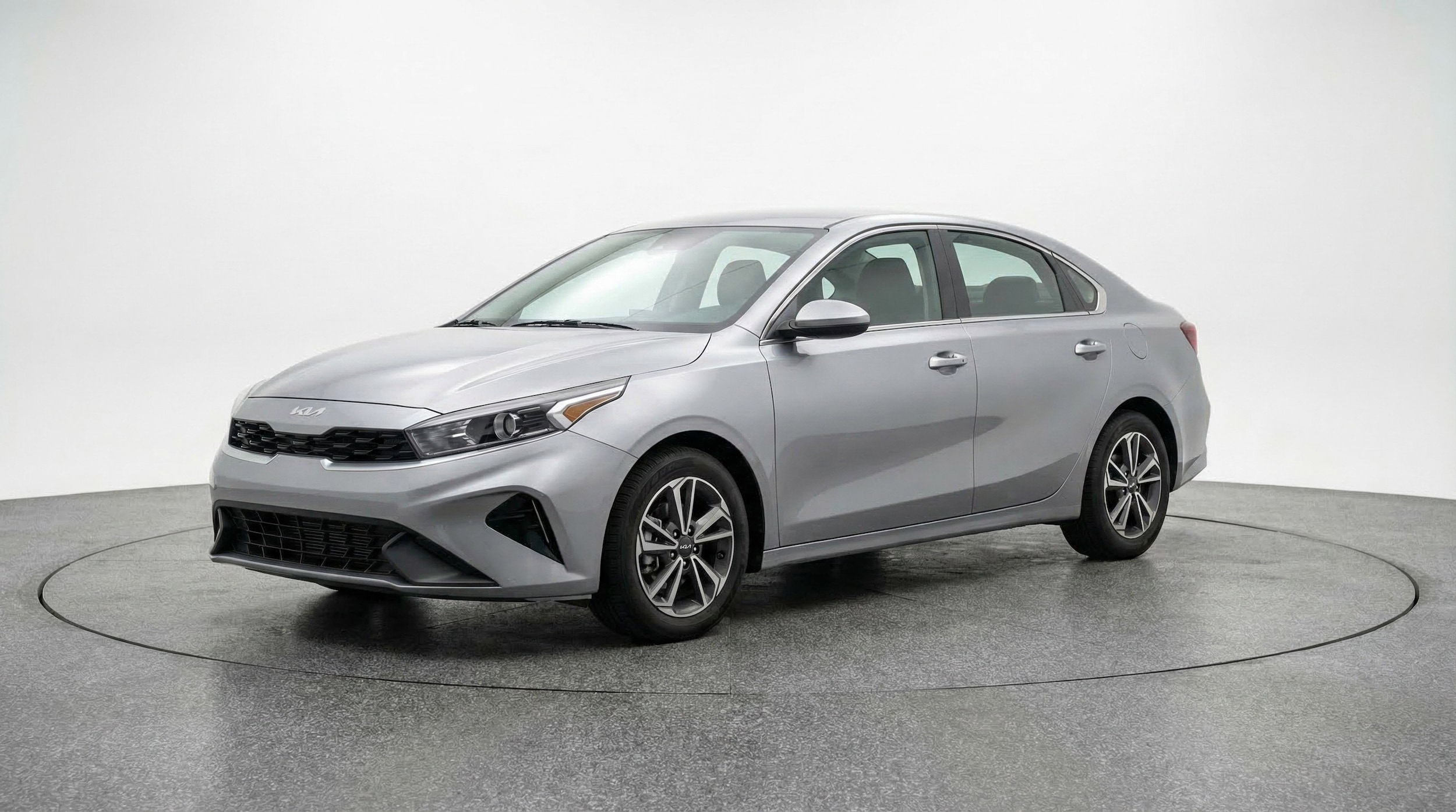 Thumbnail: 2024 Kia Forte - 3