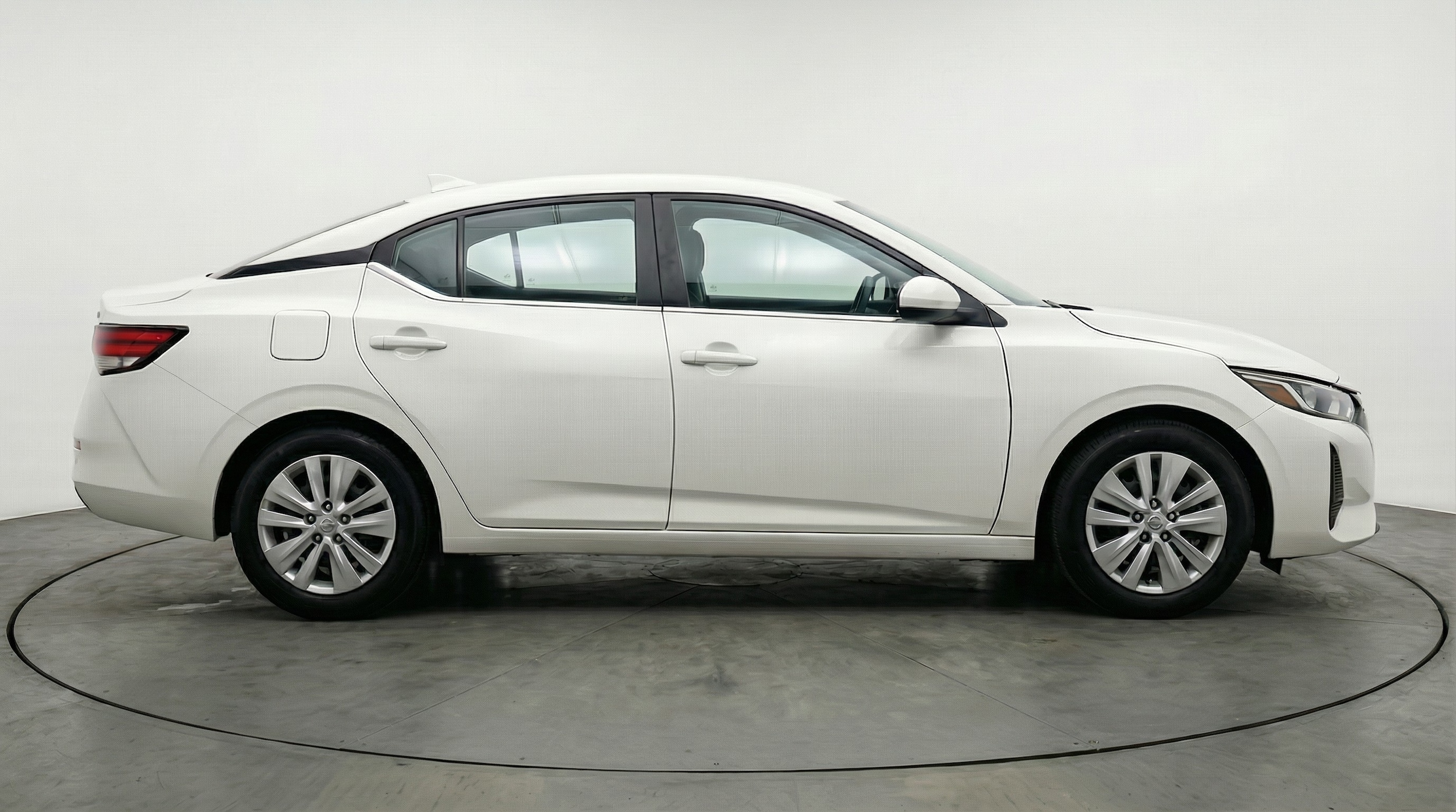 Thumbnail: 2025 Nissan Sentra - 8