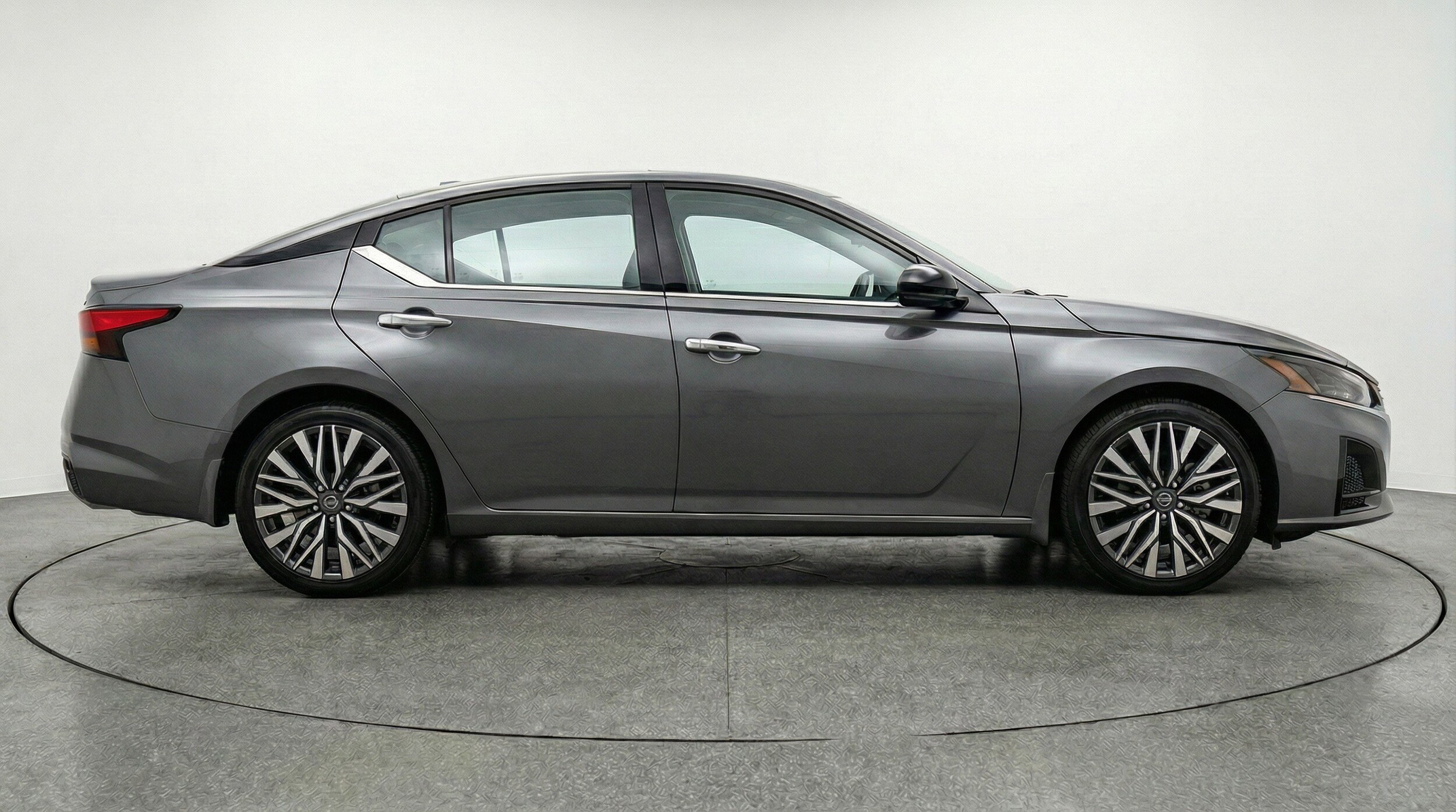 Thumbnail: 2025 Nissan Altima - 11