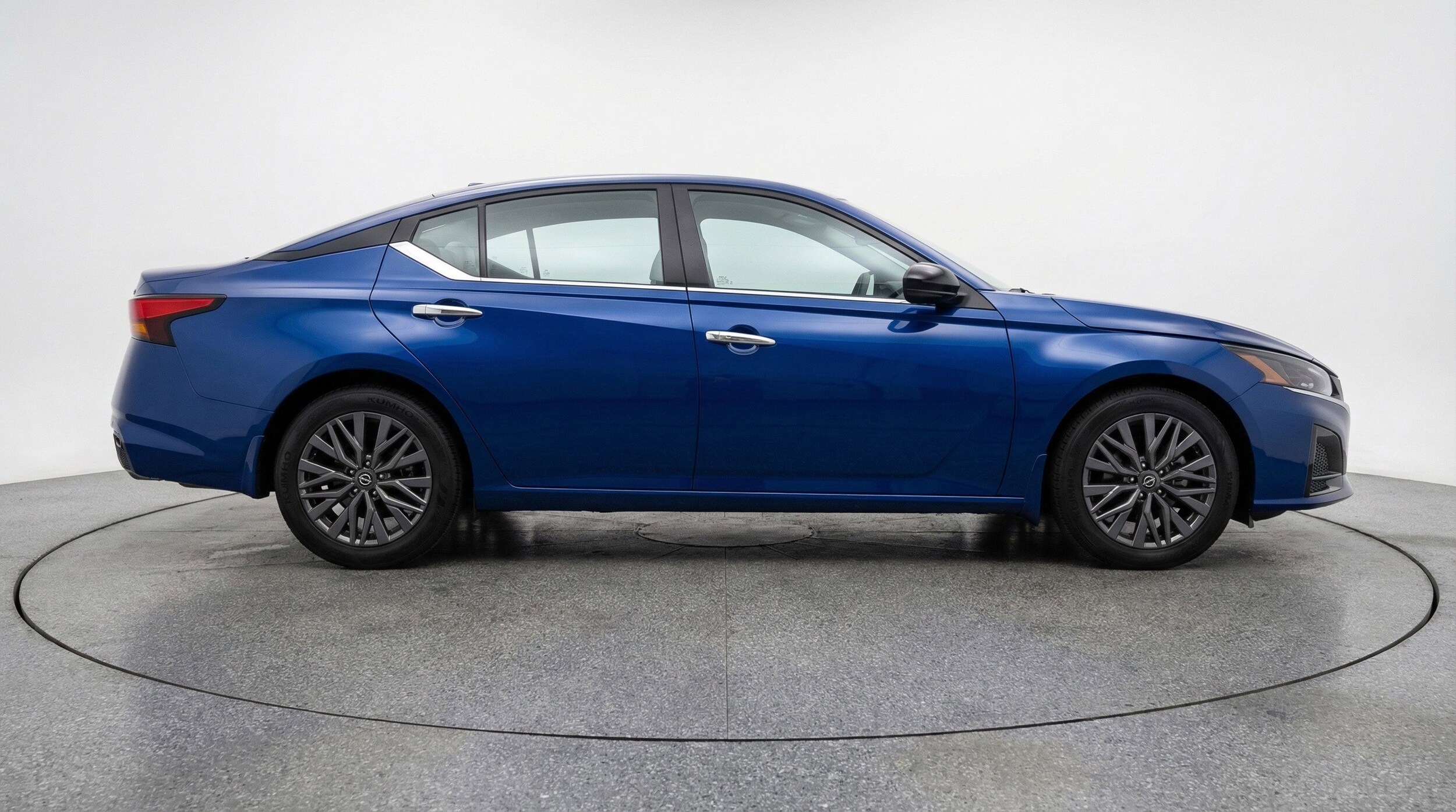 Thumbnail: 2025 Nissan Altima - 11