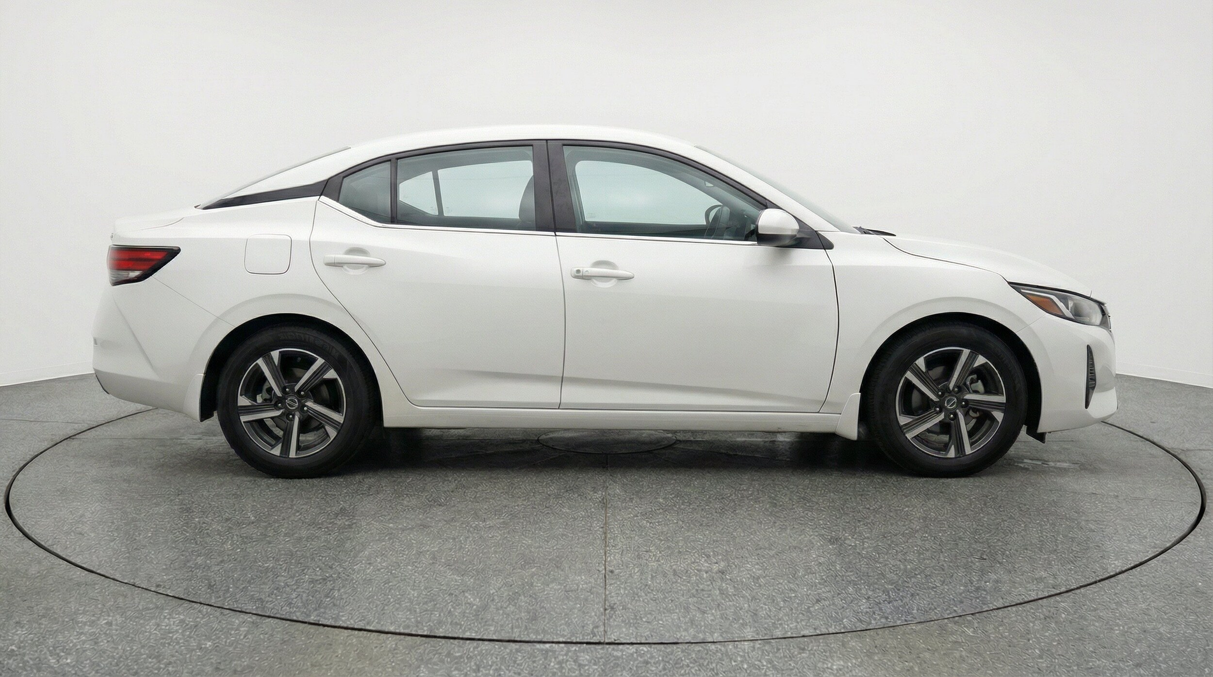 Thumbnail: 2025 Nissan Sentra - 11