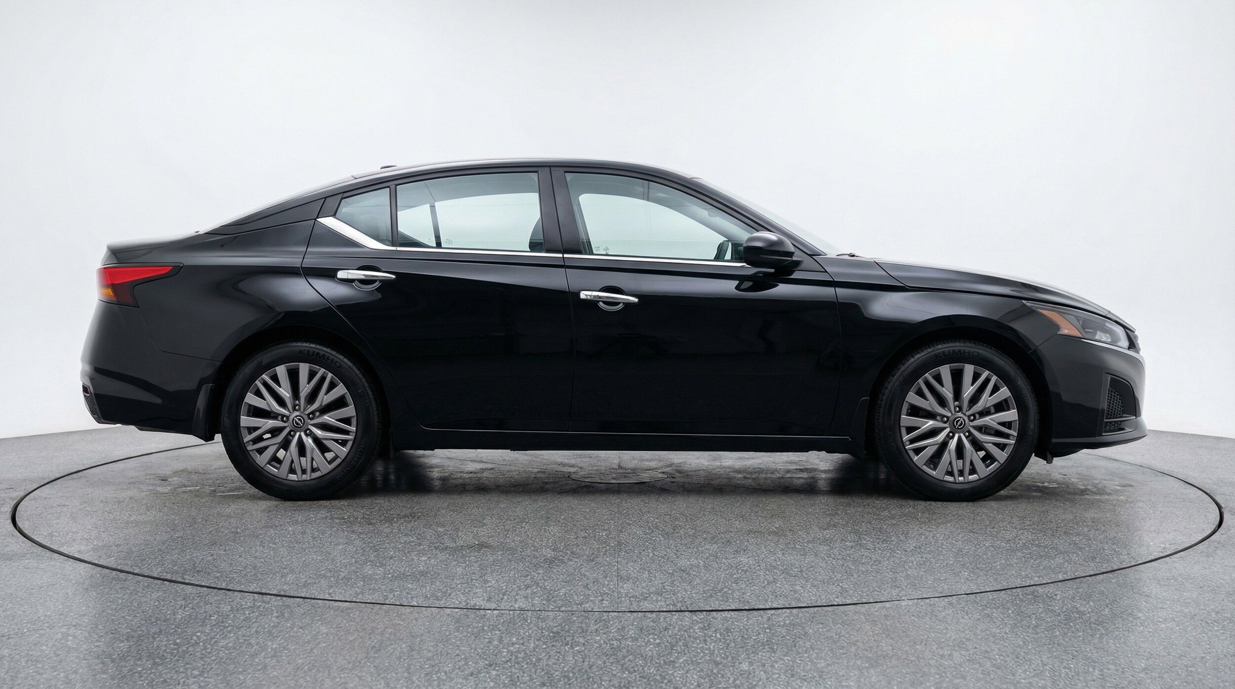 Thumbnail: 2025 Nissan Altima - 11