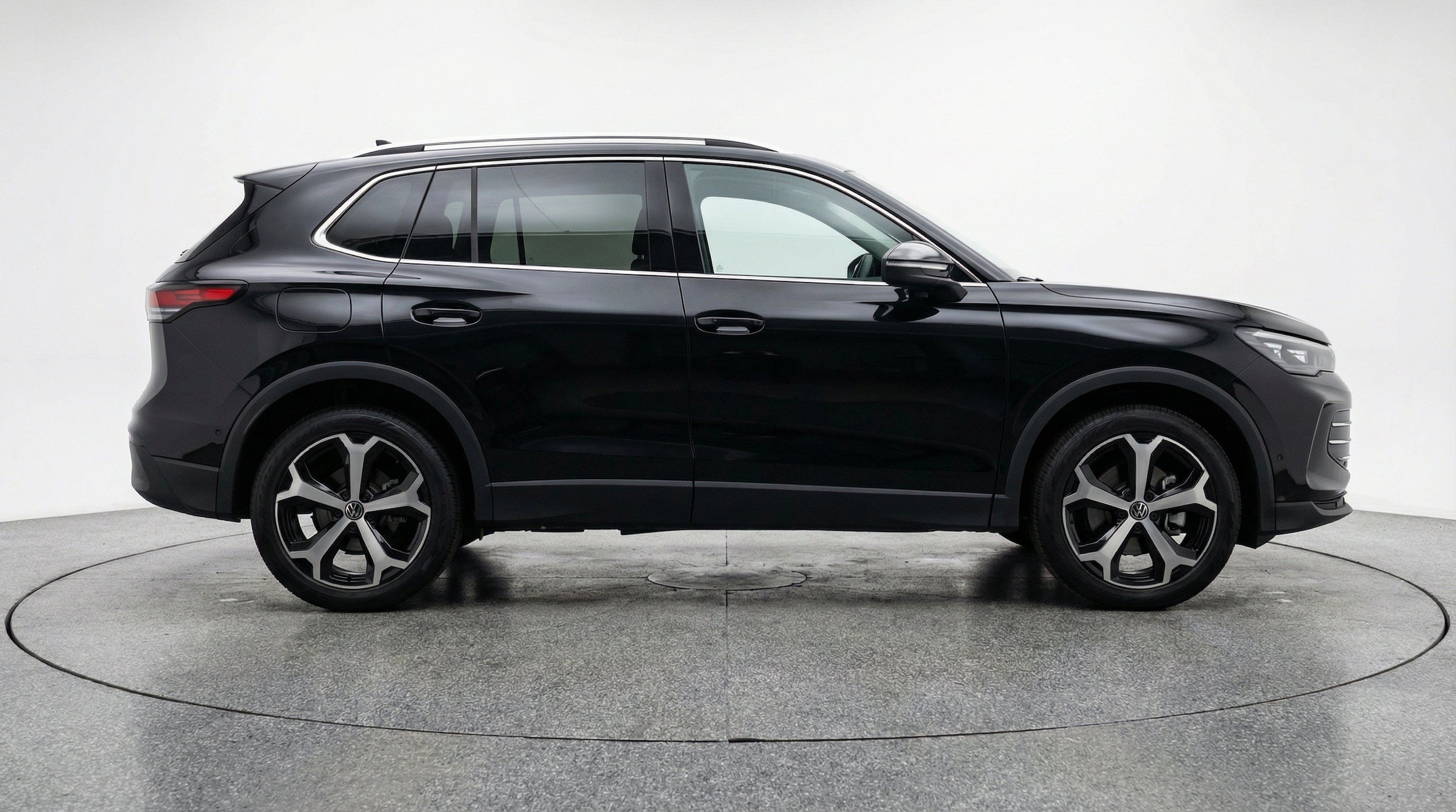 Thumbnail: 2026 Volkswagen Tiguan - 10