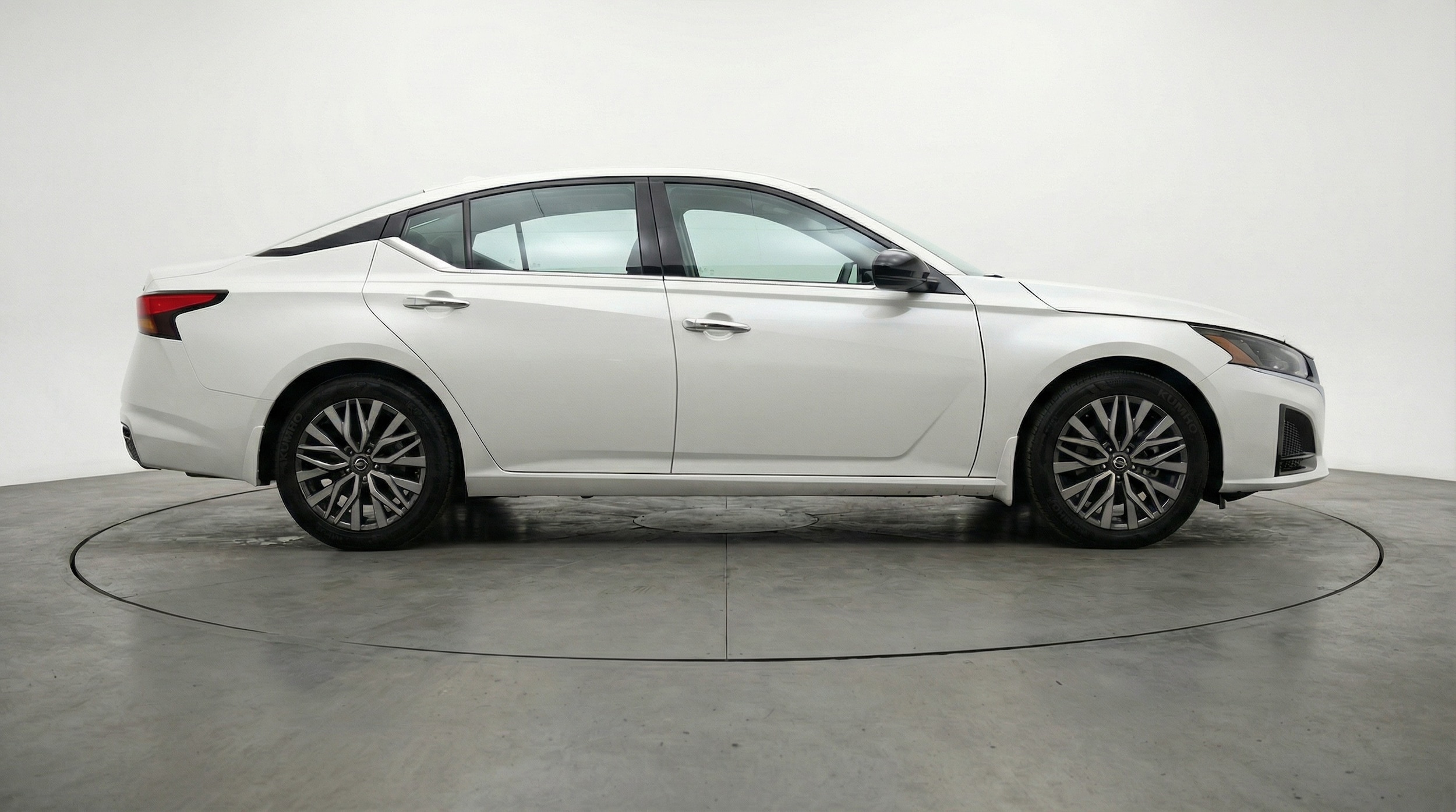 Thumbnail: 2025 Nissan Altima - 8