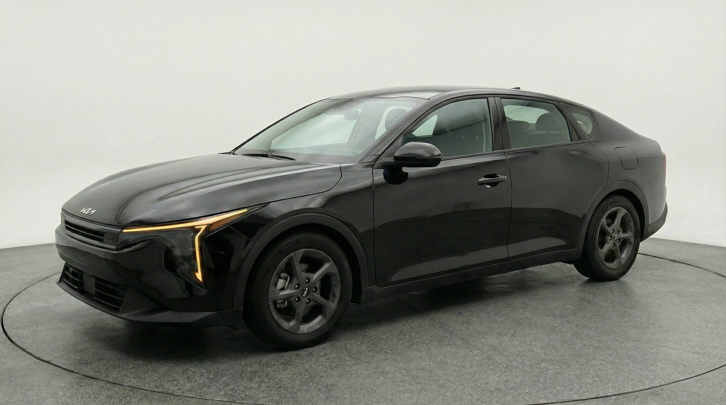 Thumbnail: 2025 Kia K4 - 3