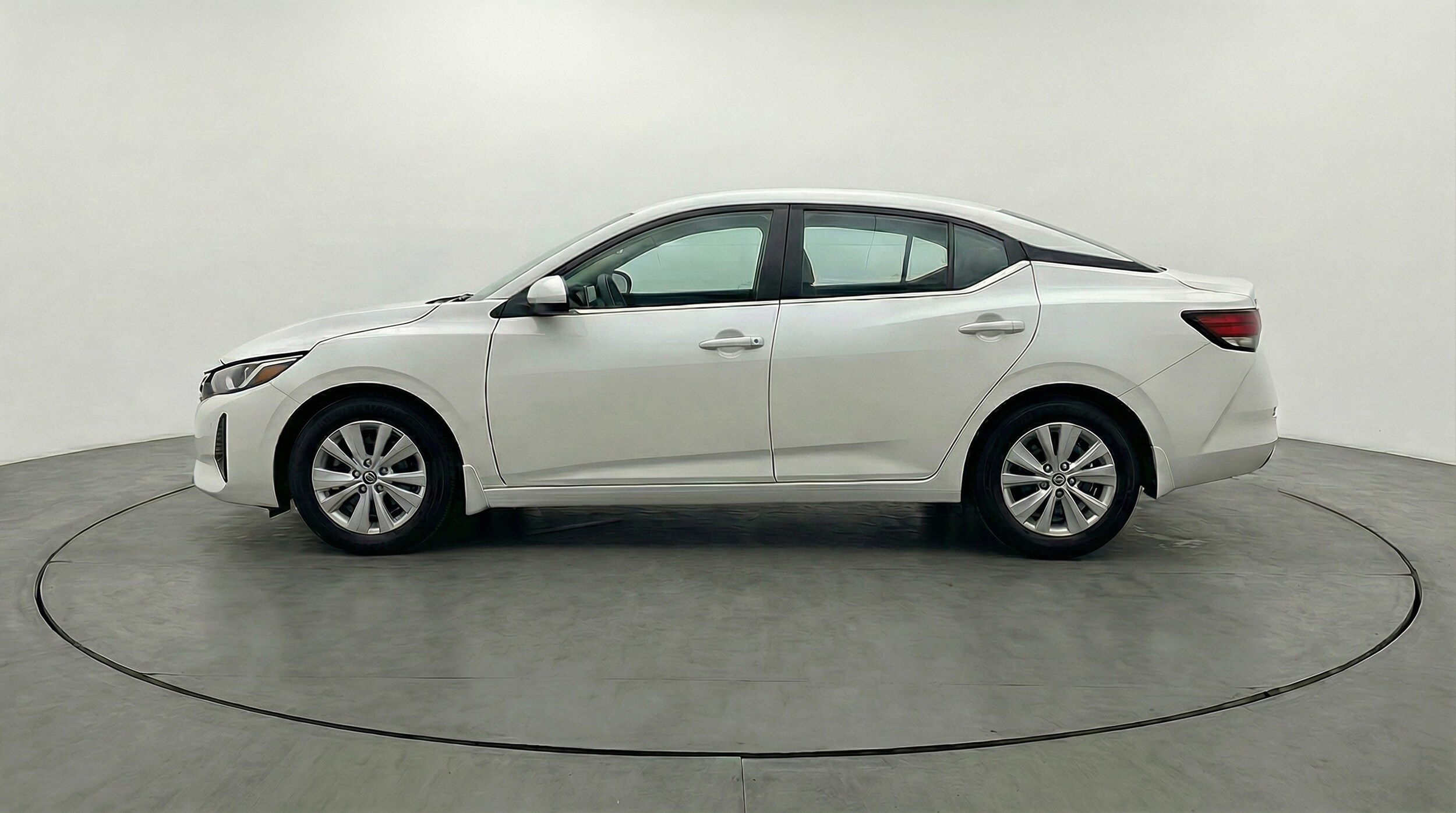 Thumbnail: 2025 Nissan Sentra - 4