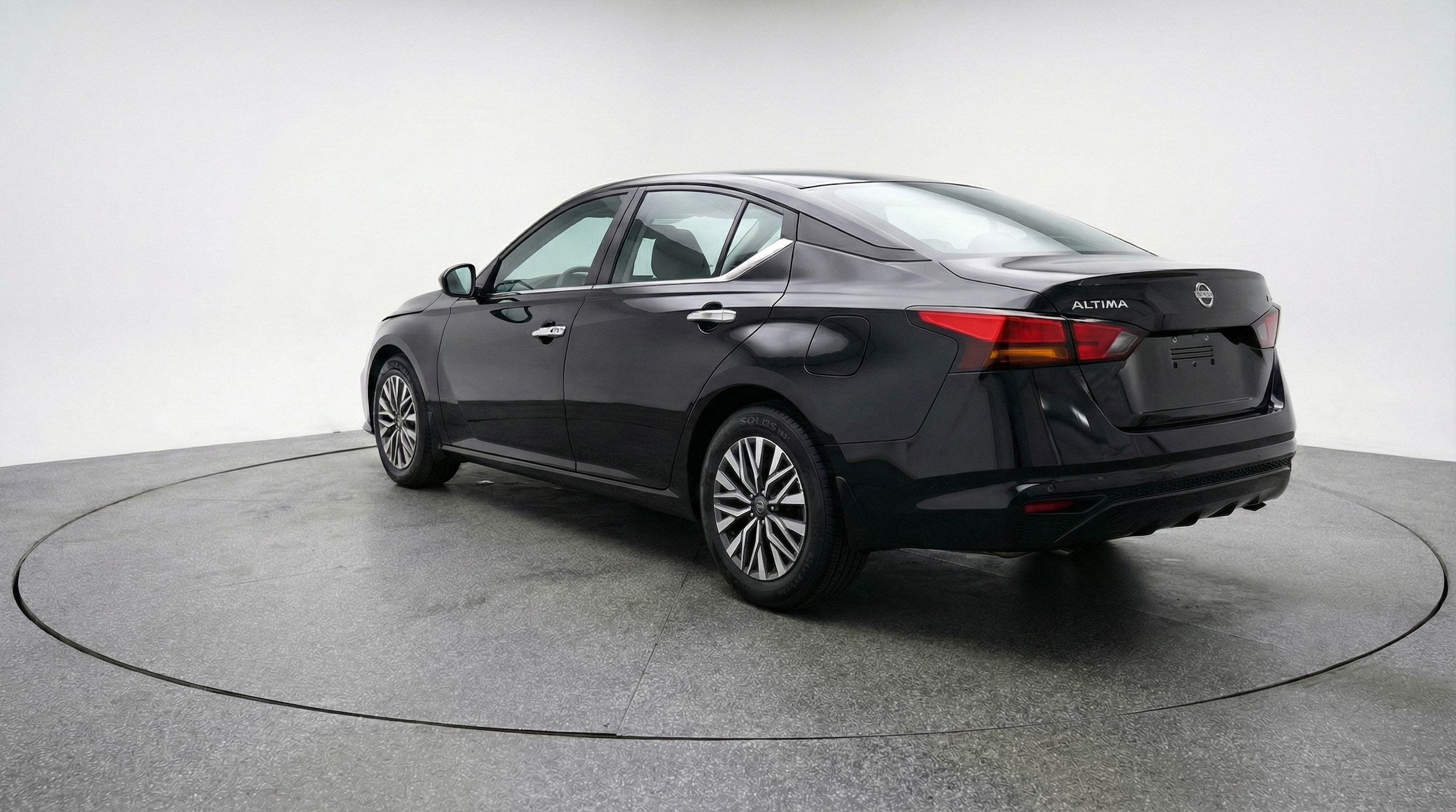 Thumbnail: 2025 Nissan Altima - 5