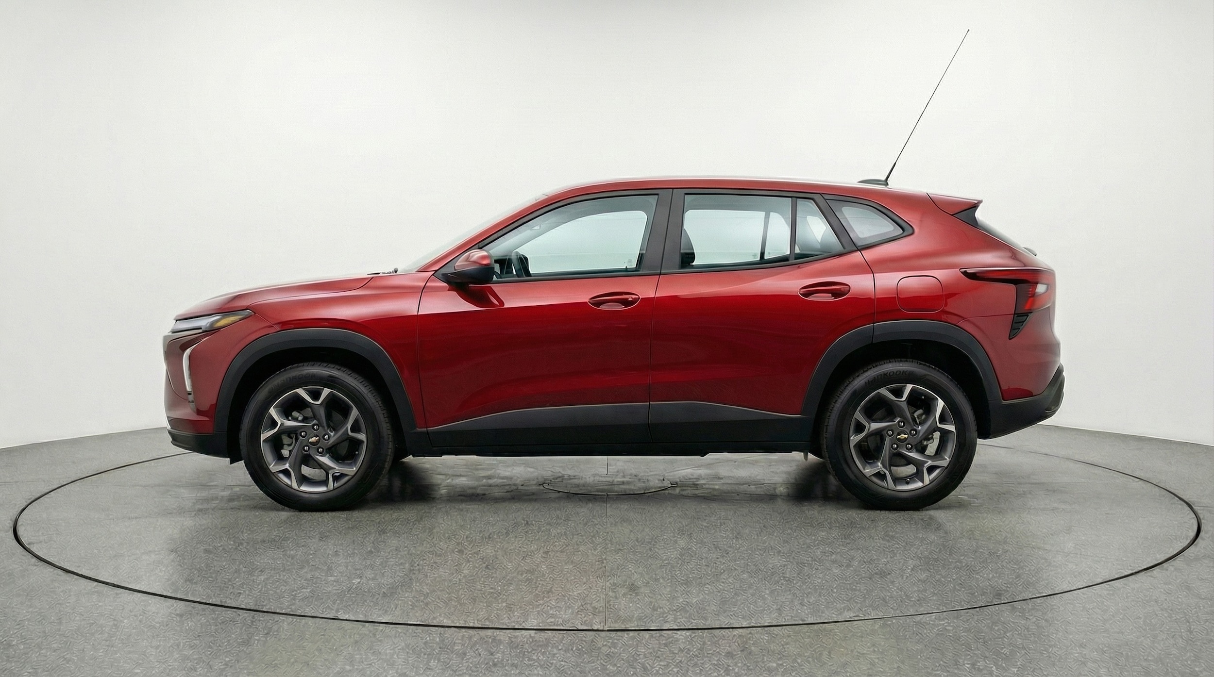 Thumbnail: 2025 Chevrolet Trax - 4